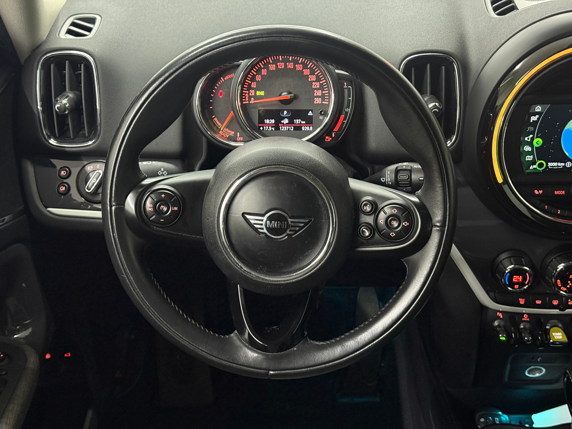 MINI Countryman Cooper S E ALL4 Steptronic-image-8