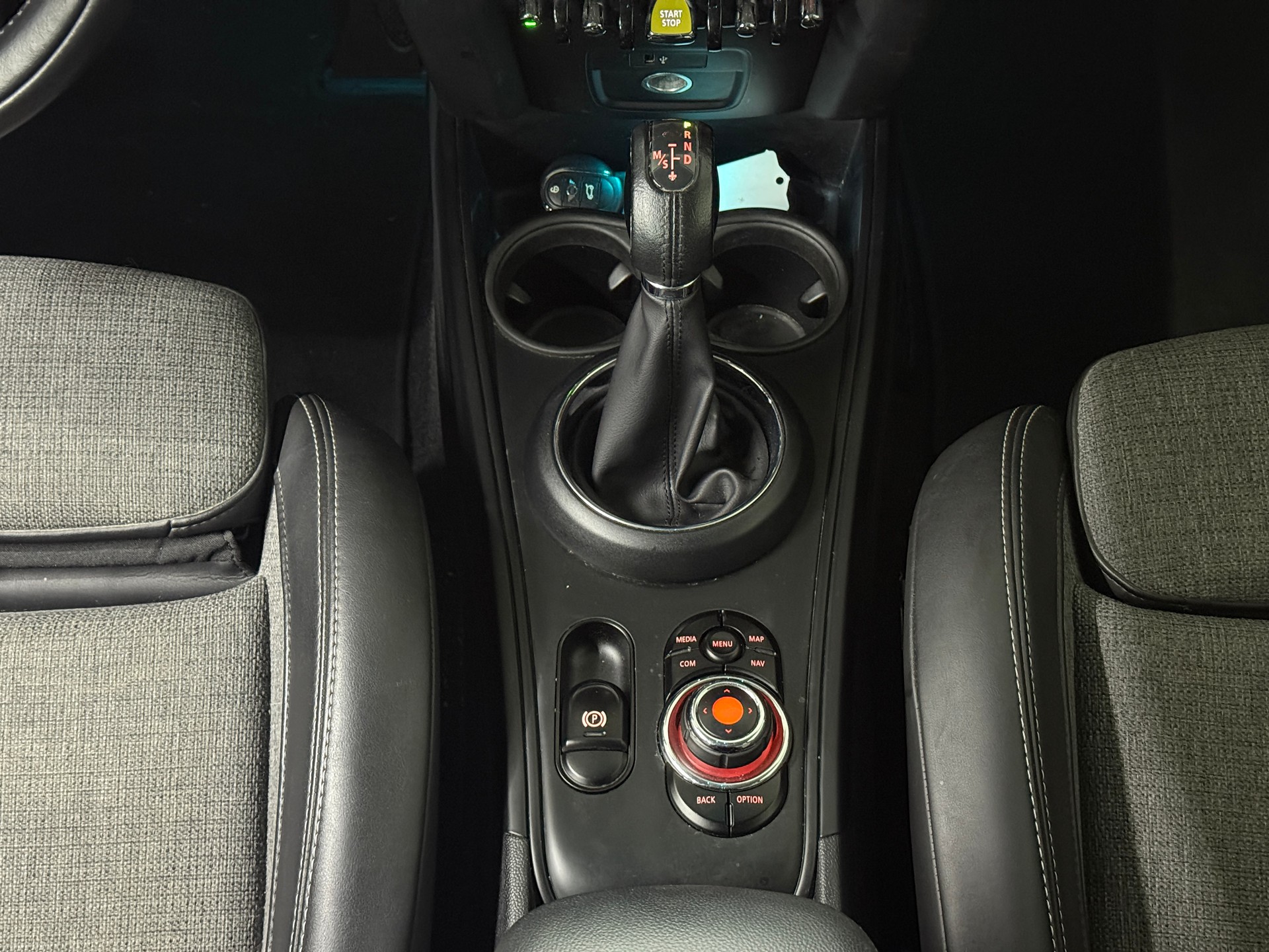 MINI Countryman Cooper S E ALL4 Steptronic-image-14