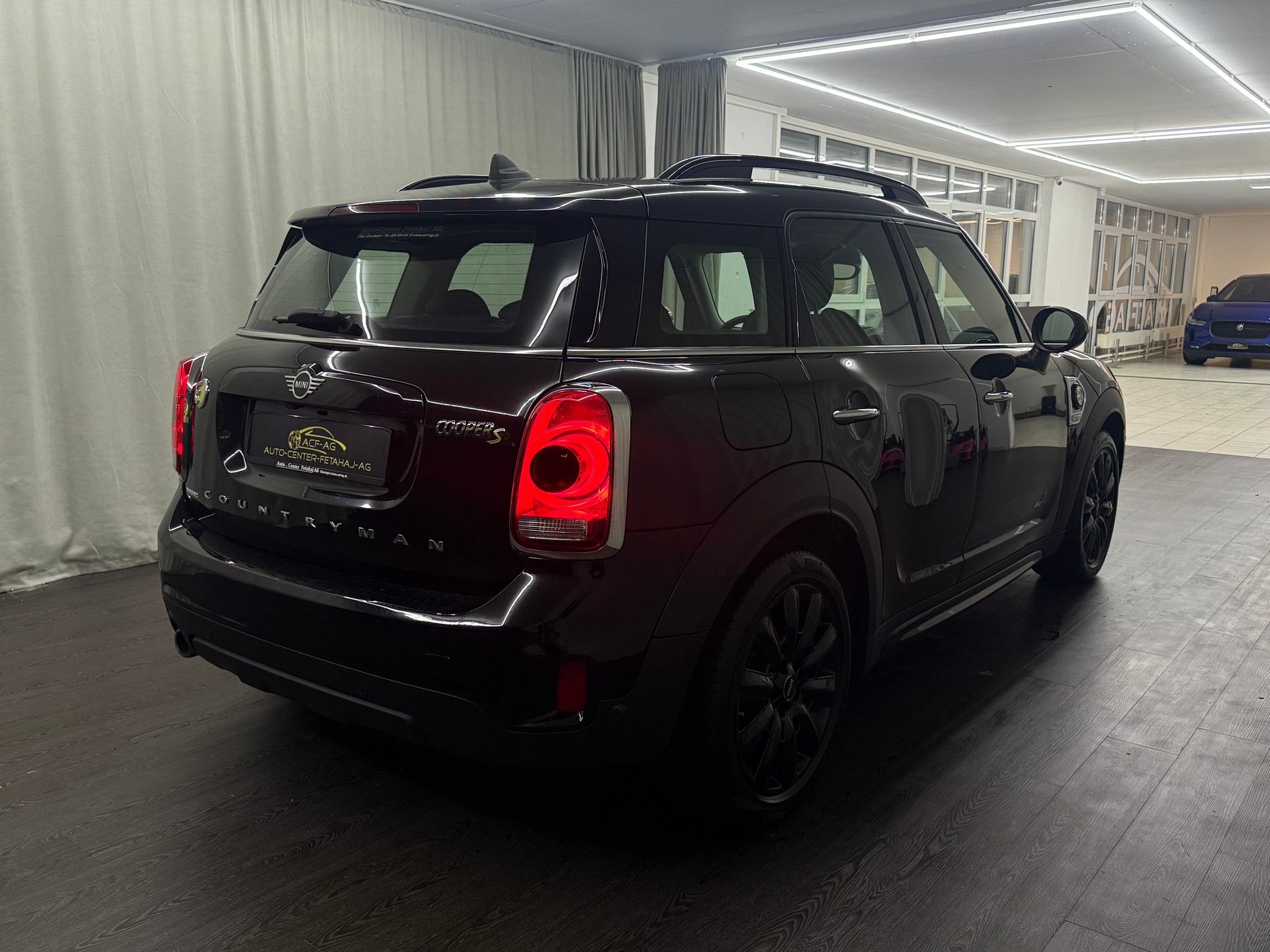 MINI Countryman Cooper S E ALL4 Steptronic-image-3