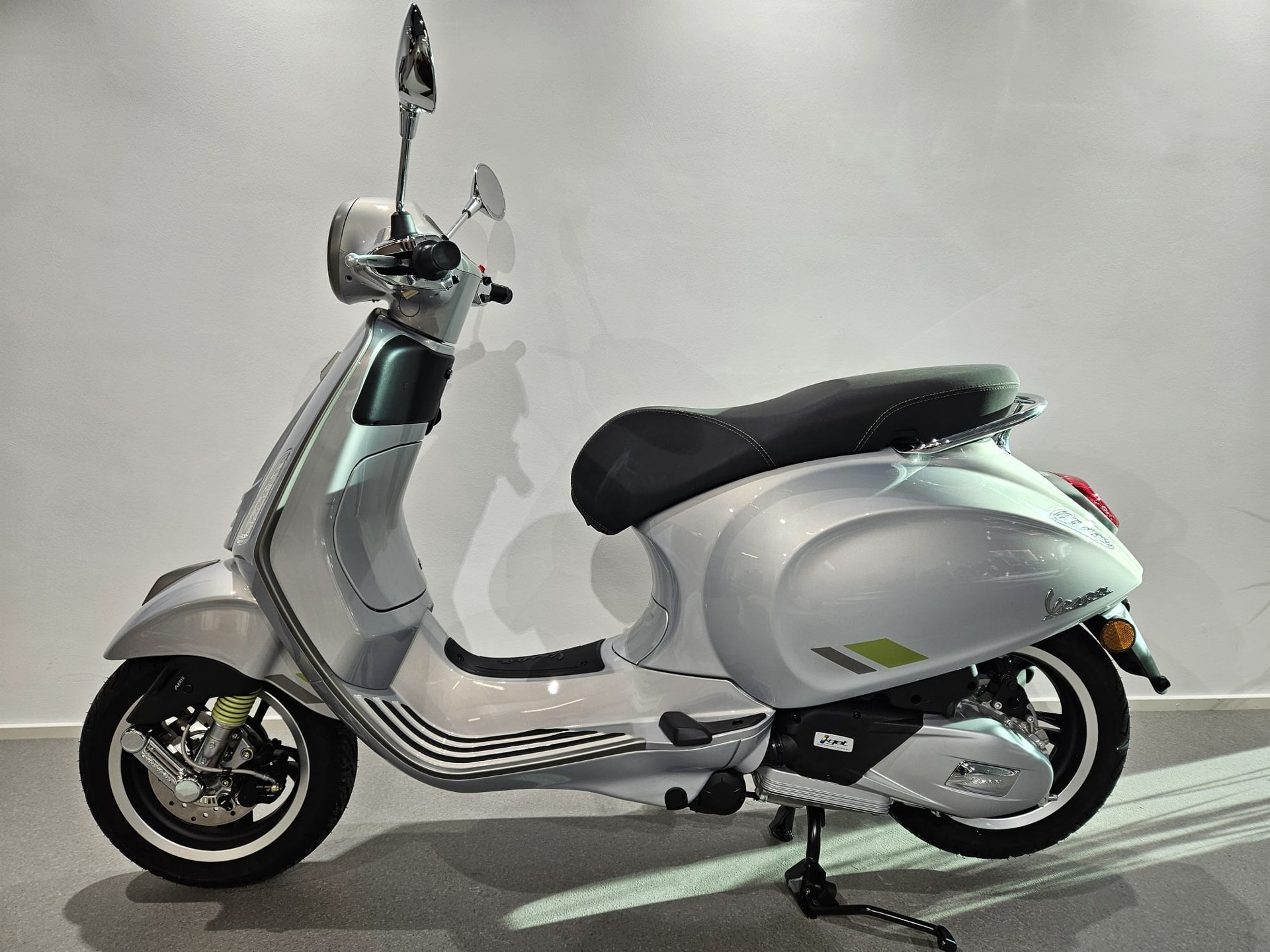 PIAGGIO Vespa Primavera 125 Tech Euro 5+-showroom-element-2
