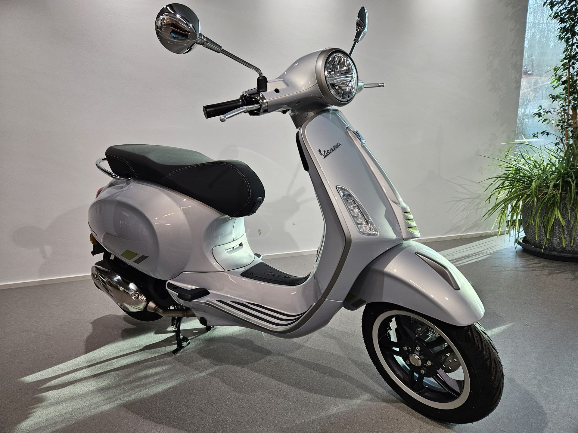 PIAGGIO Vespa Primavera 125 Tech Euro 5+-showroom-element-3
