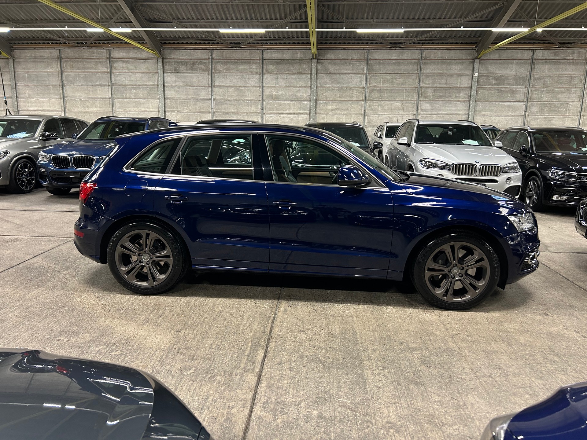 AUDI SQ5 3.0 TDI quattro tiptronic-image-2