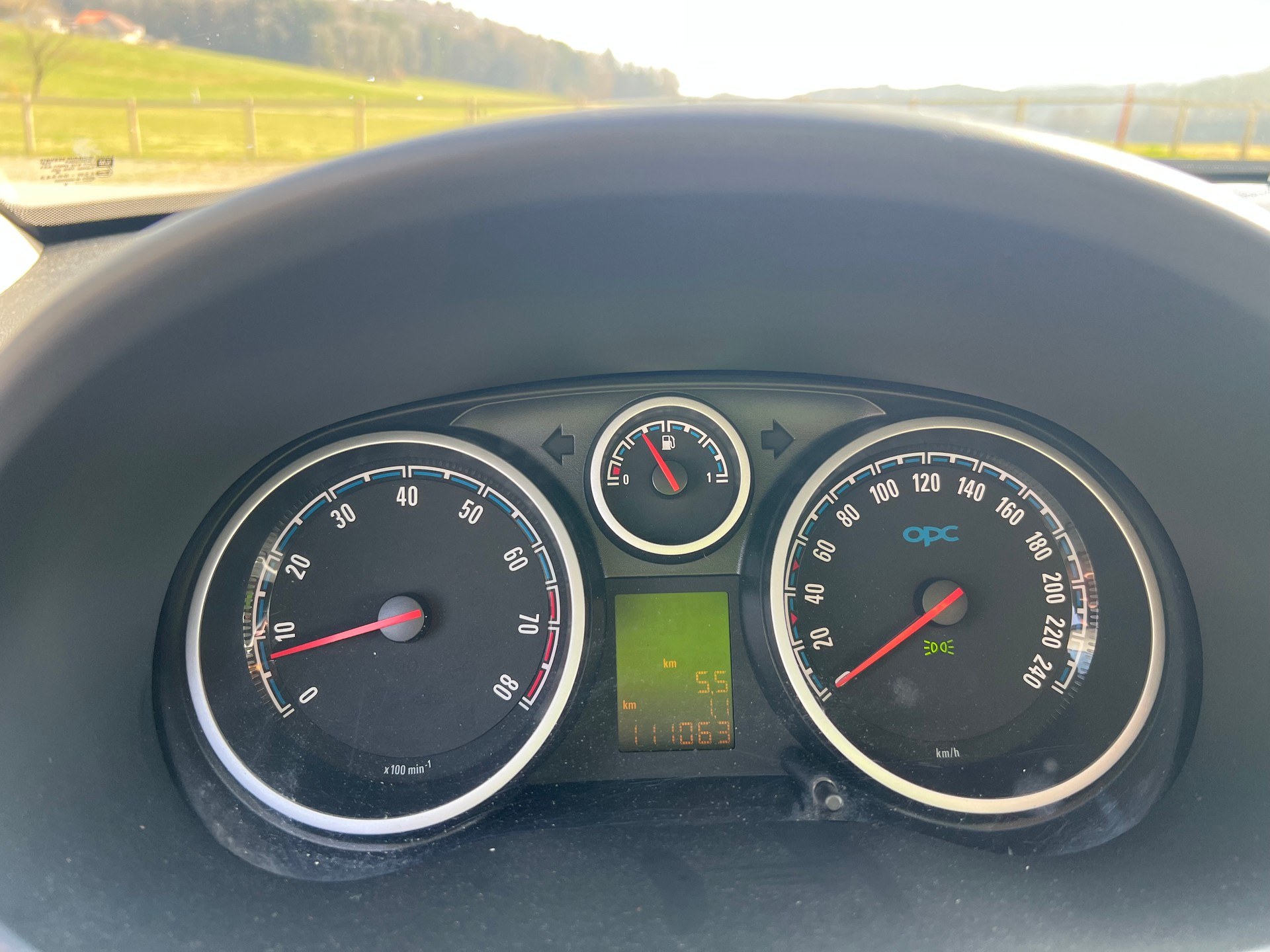OPEL Corsa 1.6 Turbo OPC-image-14