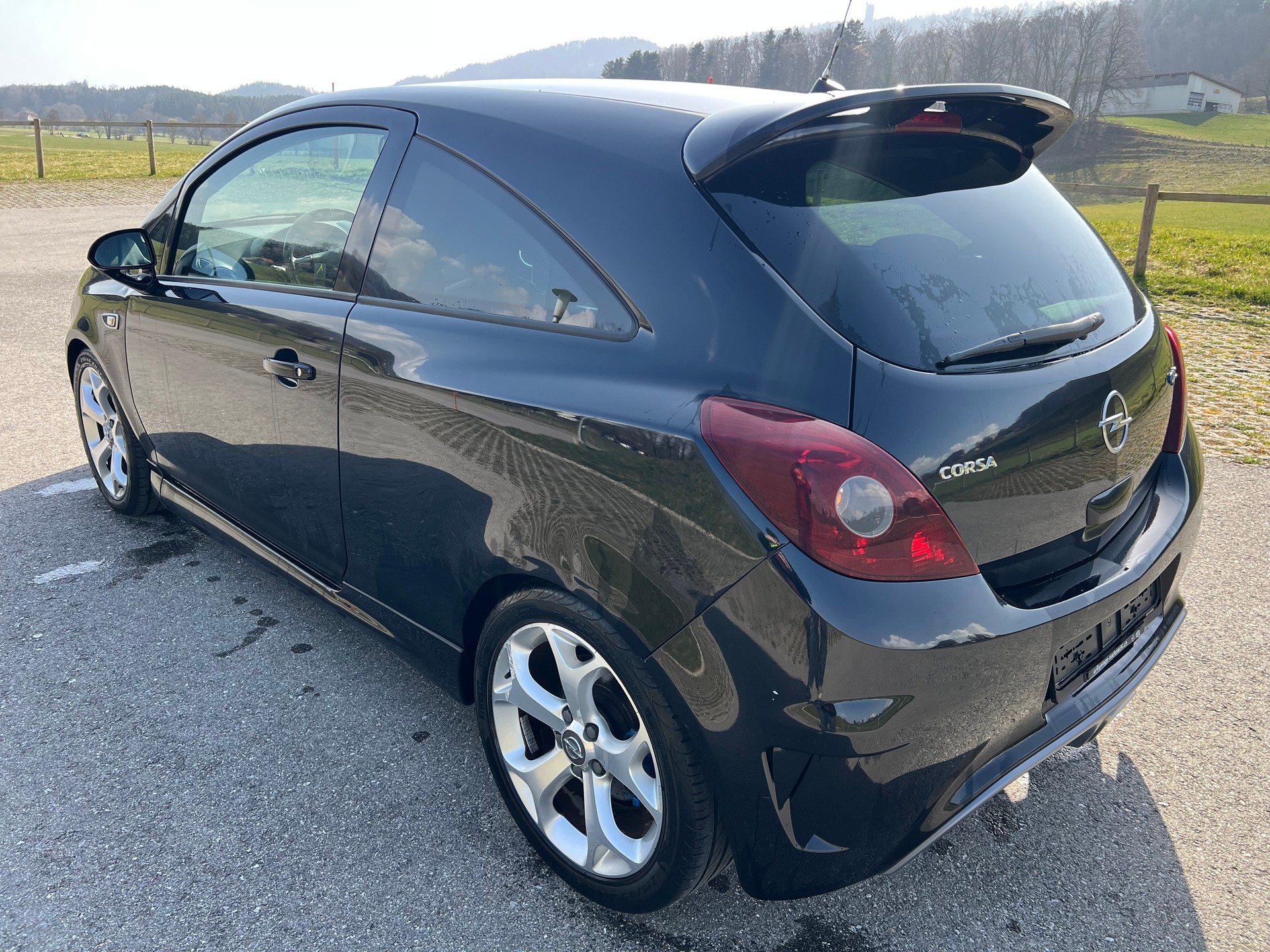 OPEL Corsa 1.6 Turbo OPC-image-1