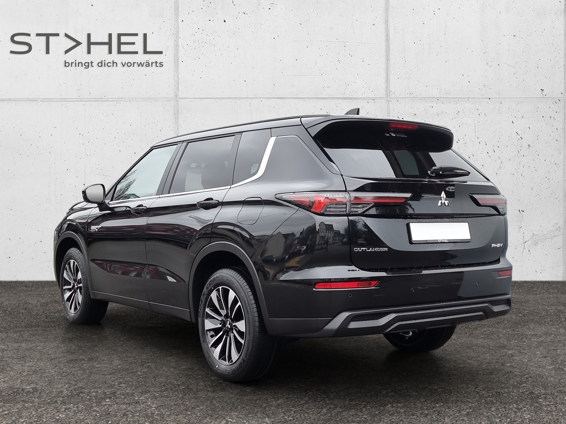 MITSUBISHI Outlander 2.4 PHEV Invite 4x4-image-2