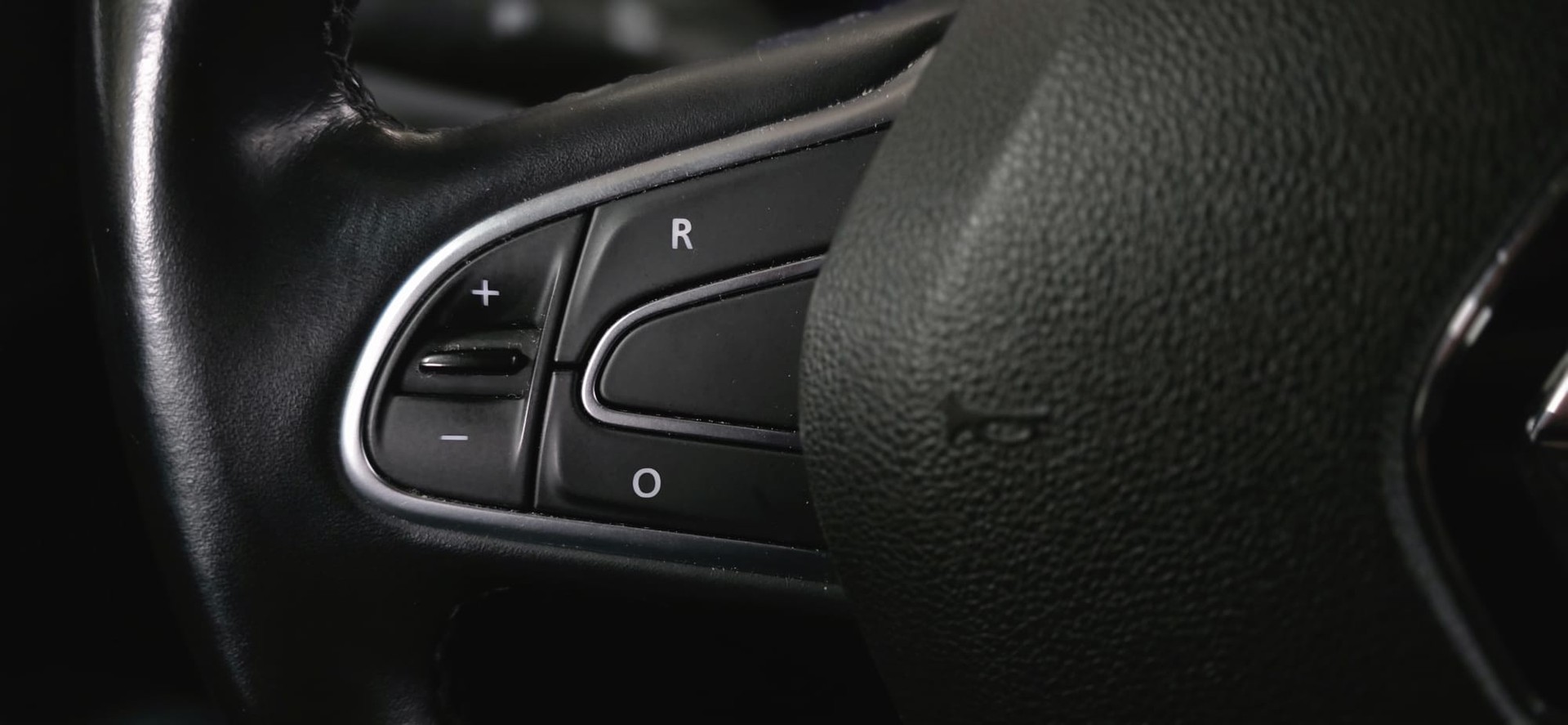 RENAULT Koleos 2.0 dCi Intens 4x4 Xtronic CVT-image-15