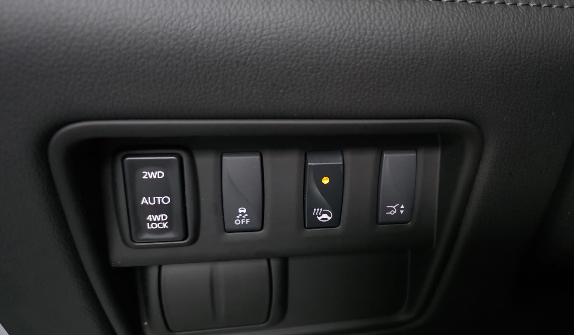 RENAULT Koleos 2.0 dCi Intens 4x4 Xtronic CVT-image-16