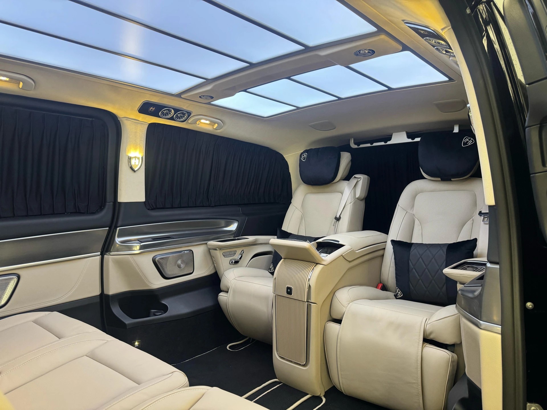 MERCEDES-BENZ V 300 d Extra-Lang 4matic Exclusive FALCON CARDADA V.I.P-image-55