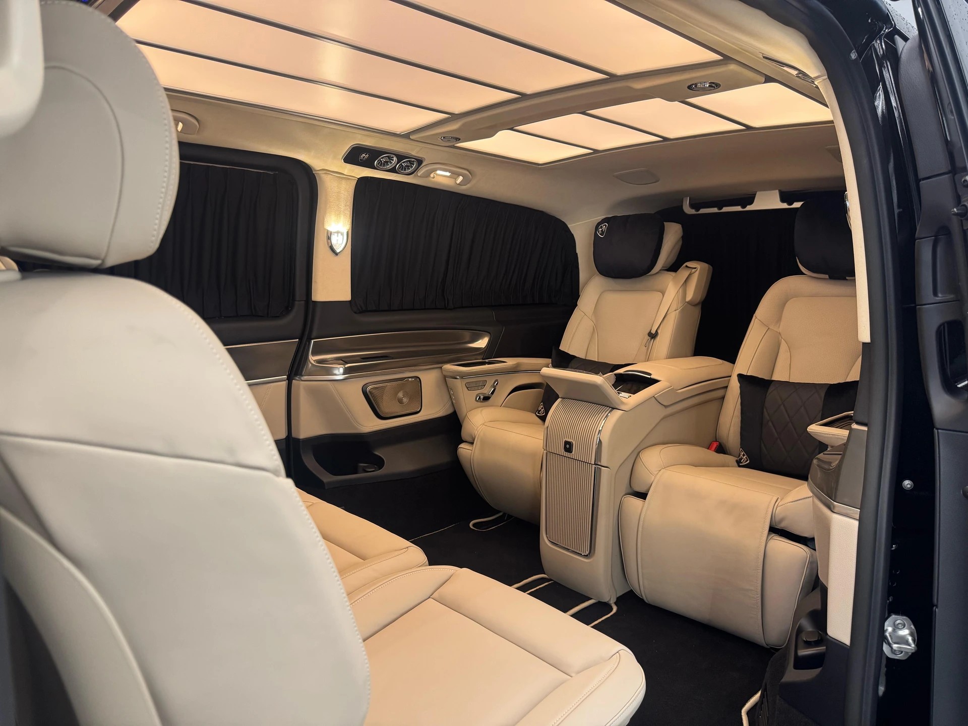 MERCEDES-BENZ V 300 d Extra-Lang 4matic Exclusive FALCON CARDADA V.I.P-image-58