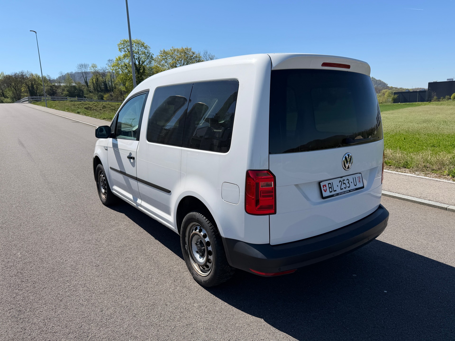 VW Caddy 1.4TSI BlueMotion Technology DSG-image-7