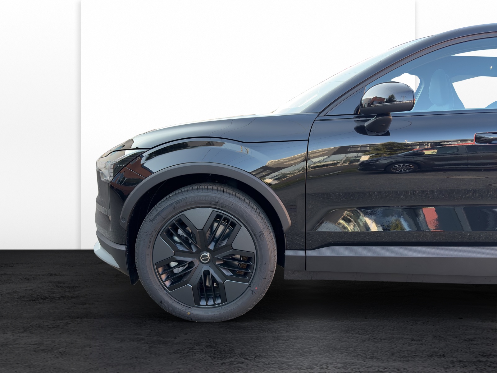 VOLVO EX30 CC E60 Twin Performance AWD-image-19