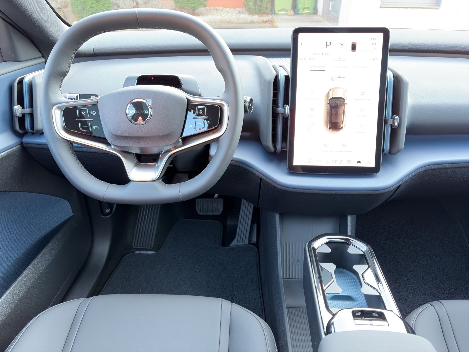 VOLVO EX30 CC E60 Twin Performance AWD-image-8