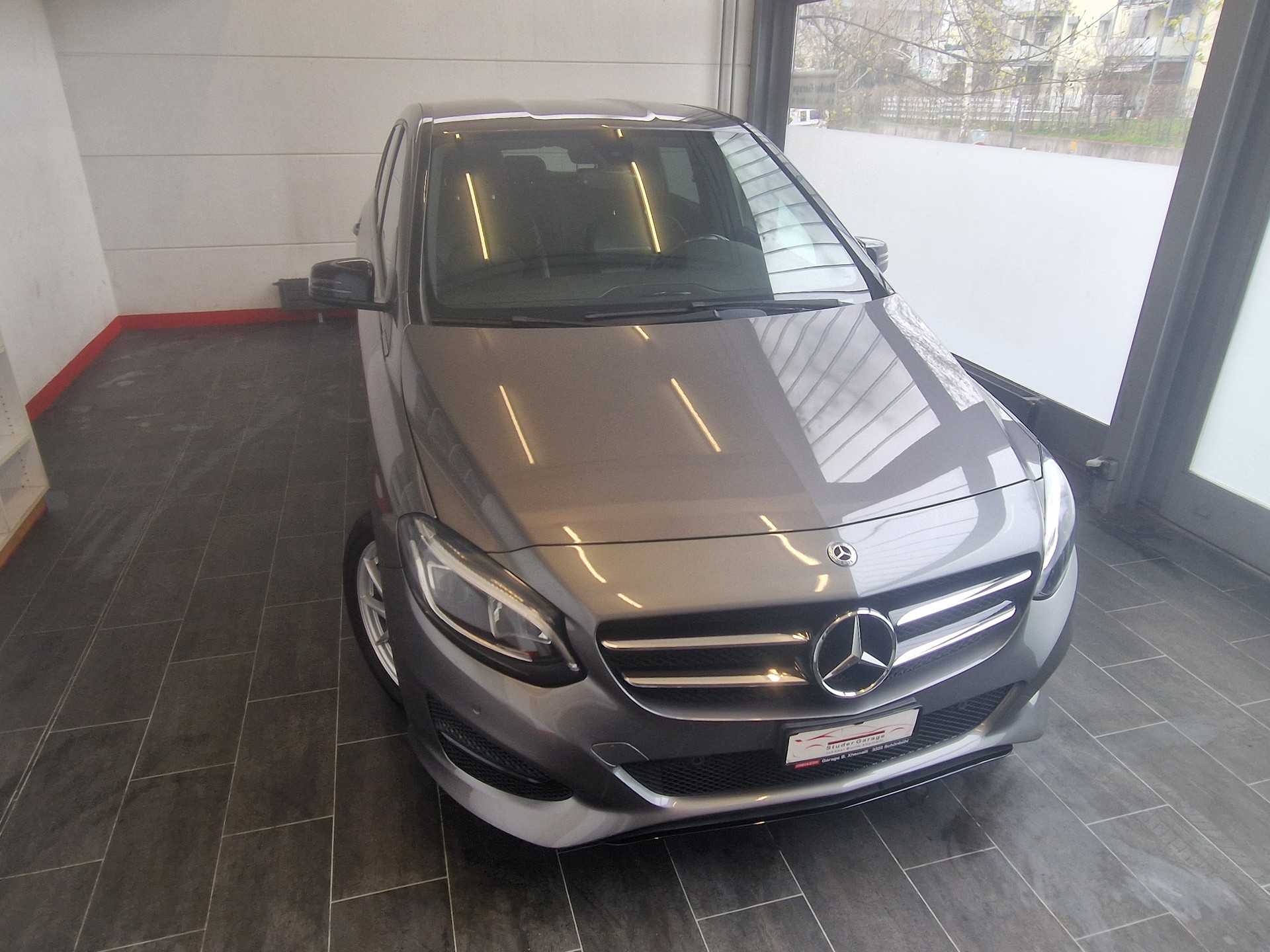 MERCEDES-BENZ B 200 Night Star-image-3