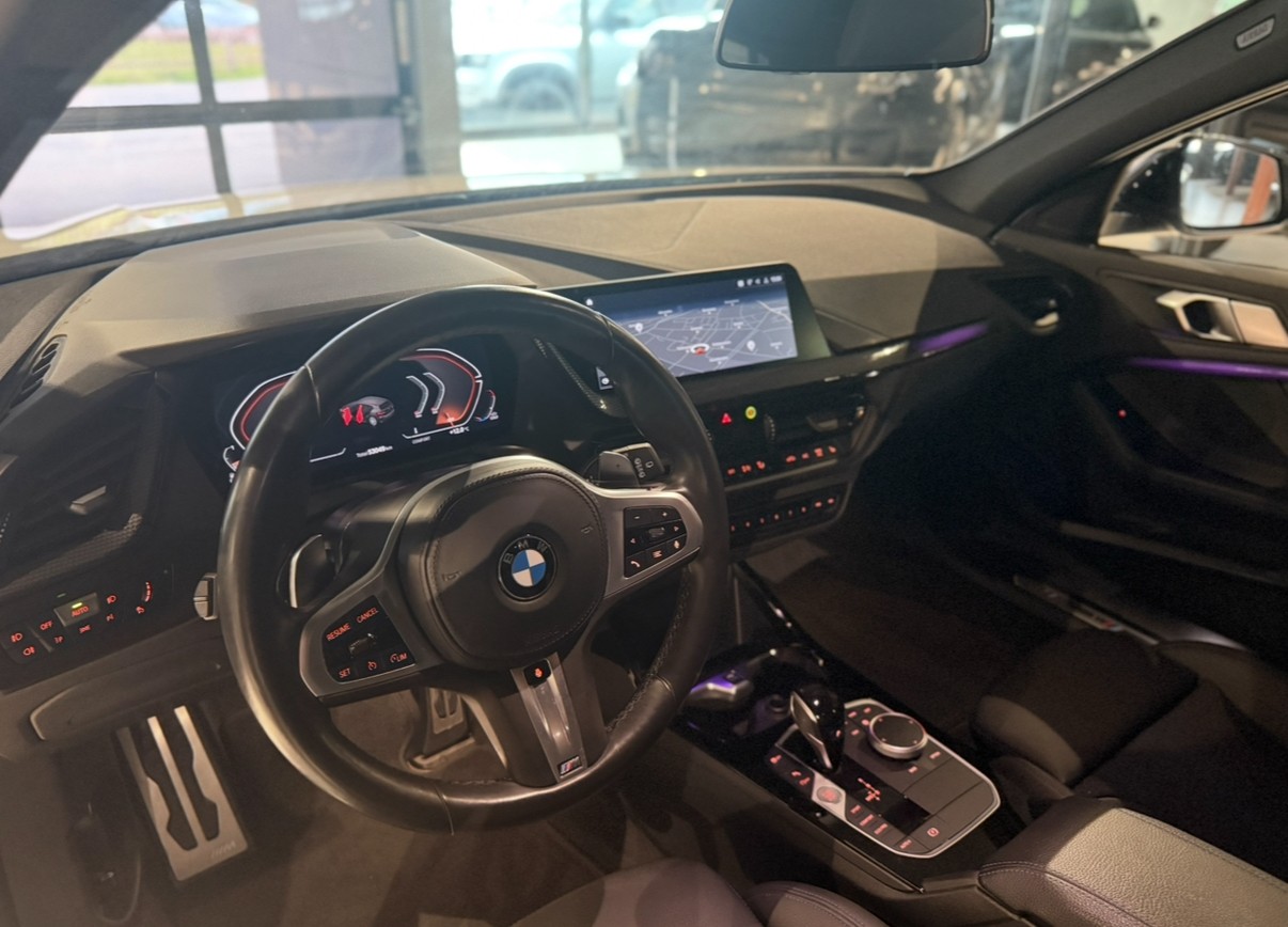 BMW 118d Steptronic M Sport-image-8
