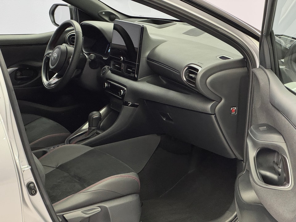 Yaris Hybrid 1.5 GR Sport