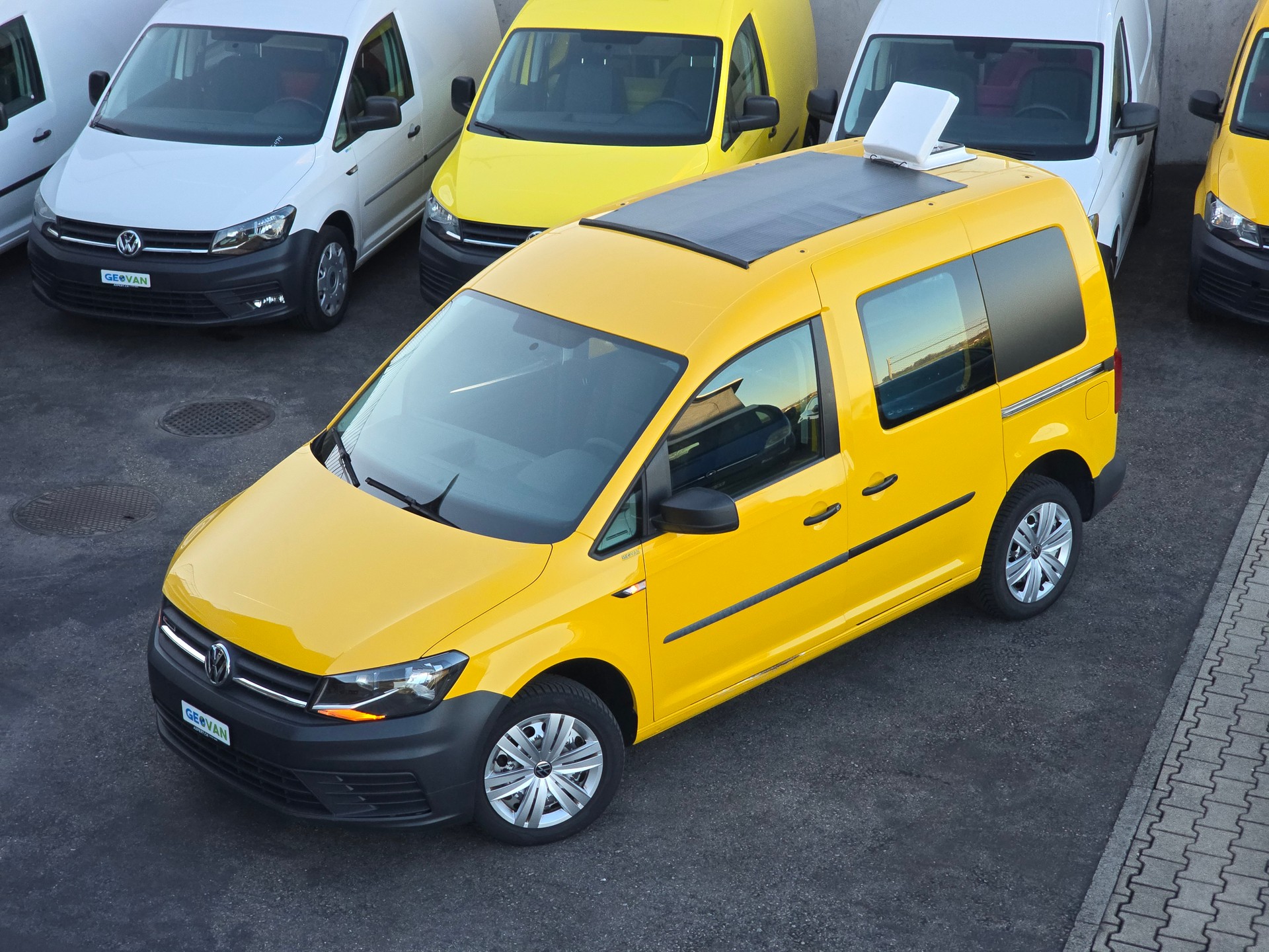 VW VW GEOVAN M - Allrad - Automat - 150PS - Klima - PDC - BC - Tempomat-image-1