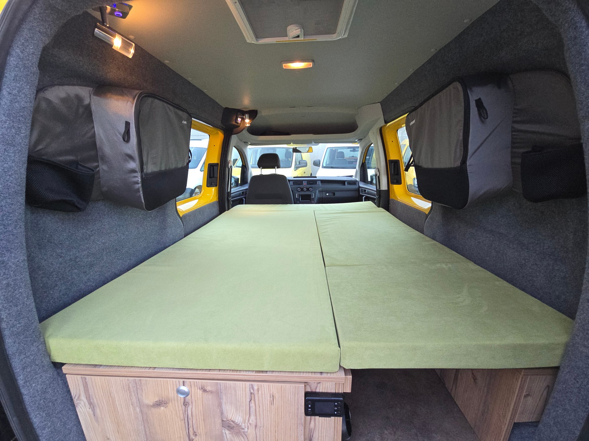 VW VW GEOVAN M - Allrad - Automat - 150PS - Klima - PDC - BC - Tempomat-image-12