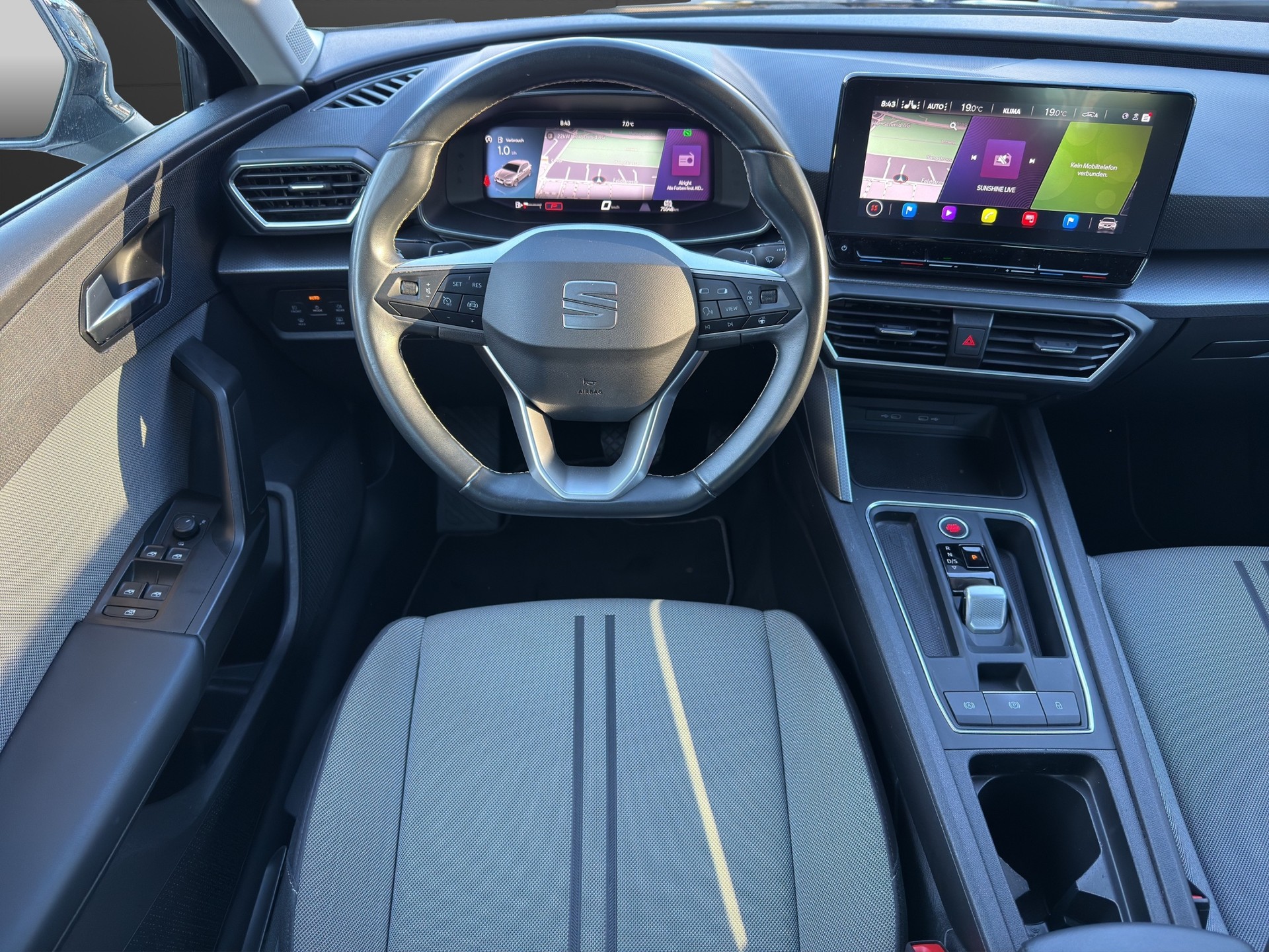 SEAT Leon 1.0 eTSI mHEV Style-image-9