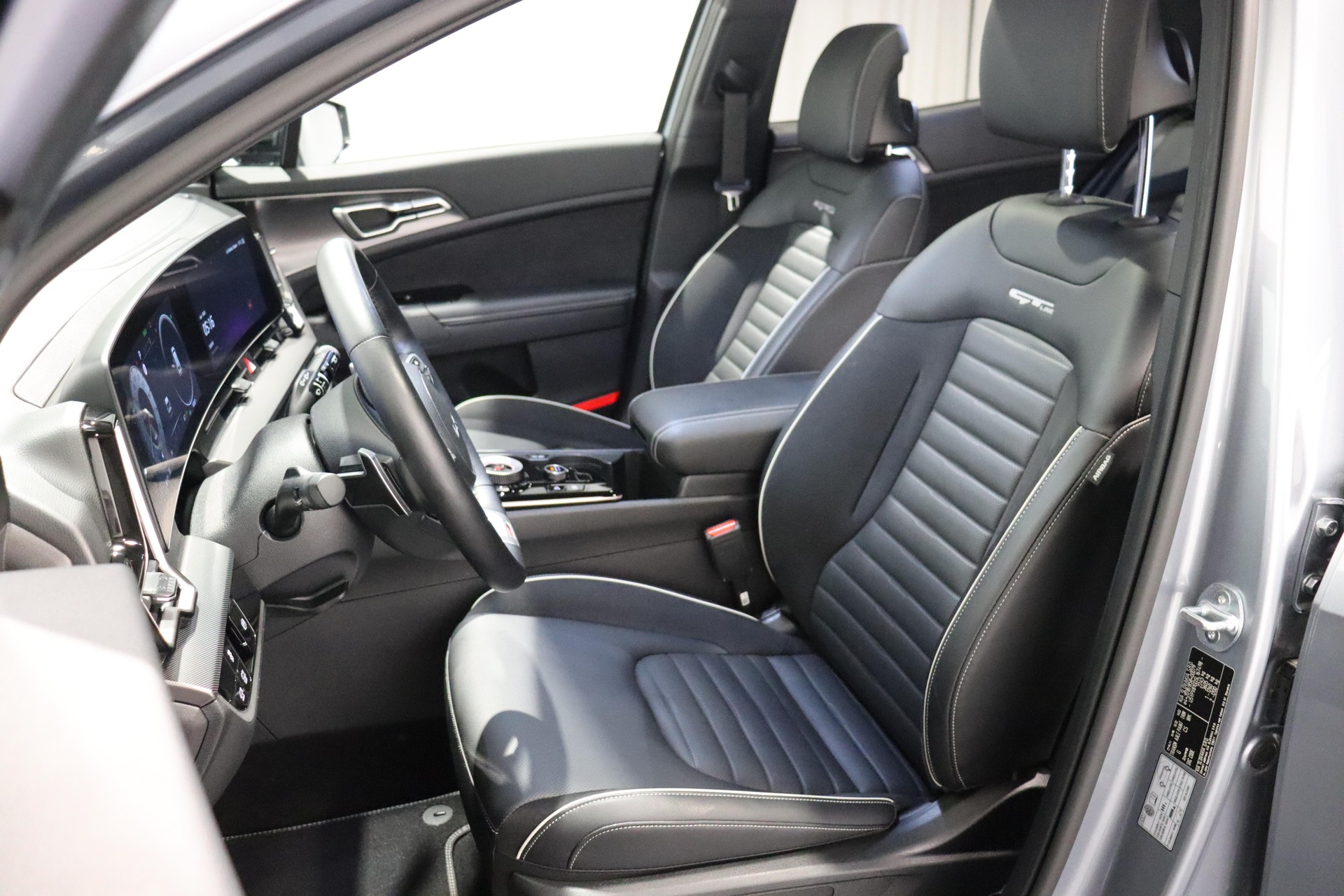 KIA Sportage 1.6 T-GDi GT-Line-image-7