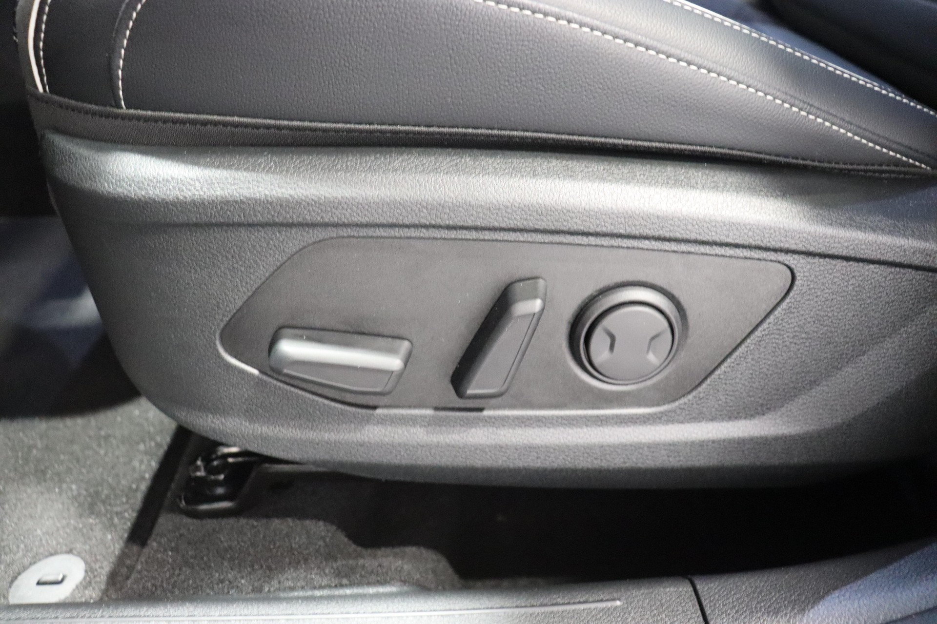 KIA Sportage 1.6 T-GDi GT-Line-image-16