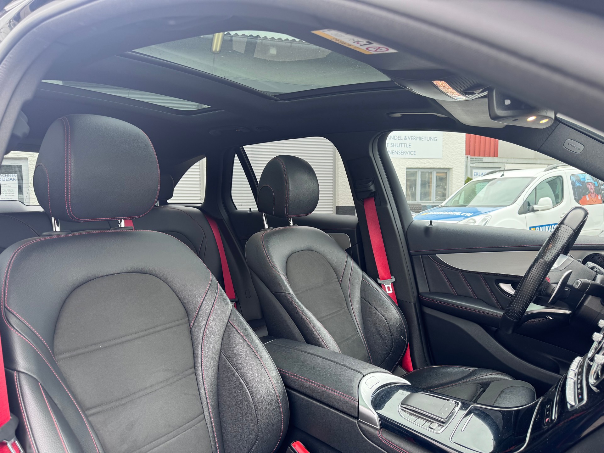MERCEDES-BENZ GLC 43 AMG 4Matic 9G-Tronic-image-10