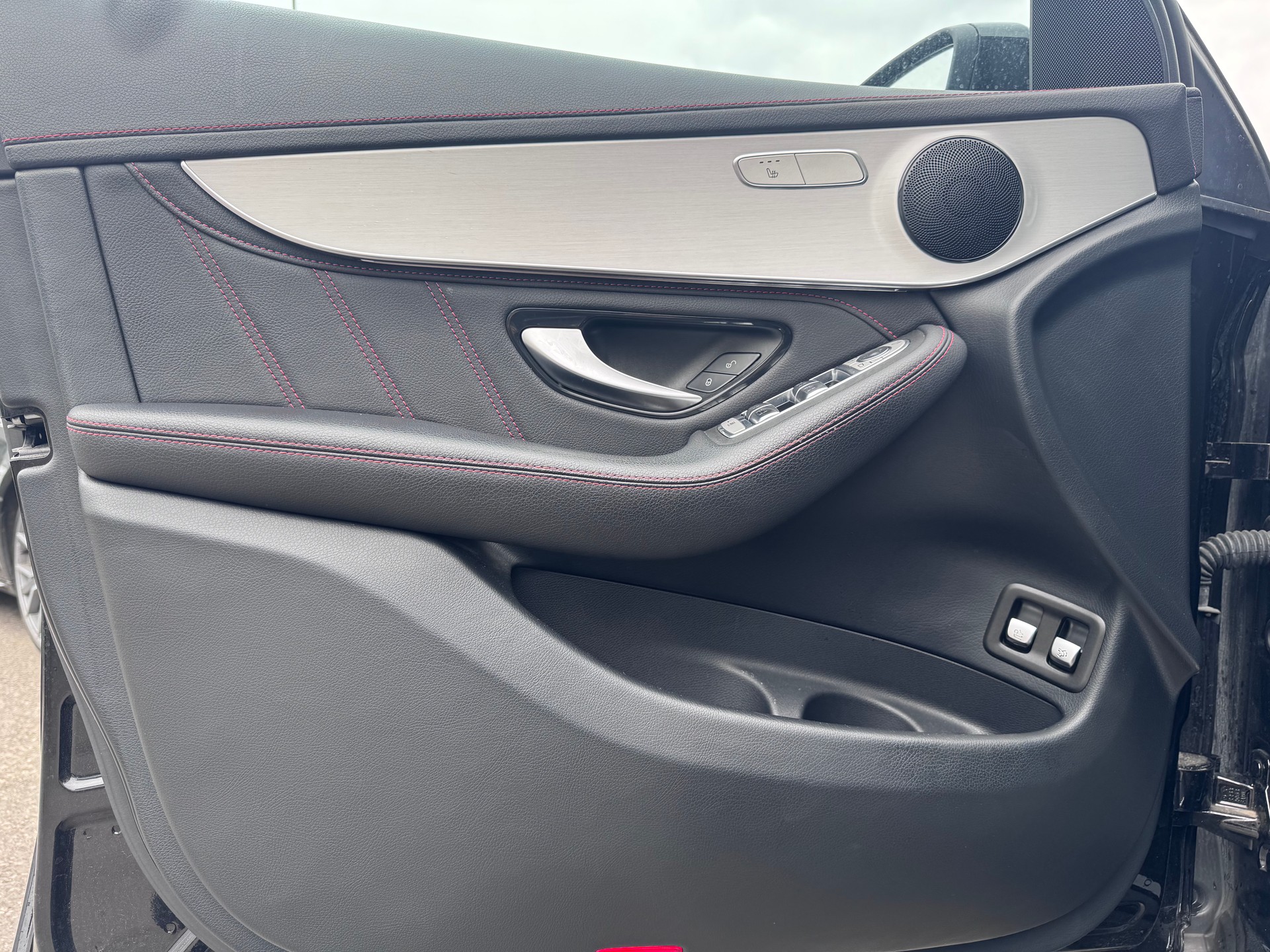 MERCEDES-BENZ GLC 43 AMG 4Matic 9G-Tronic-image-13