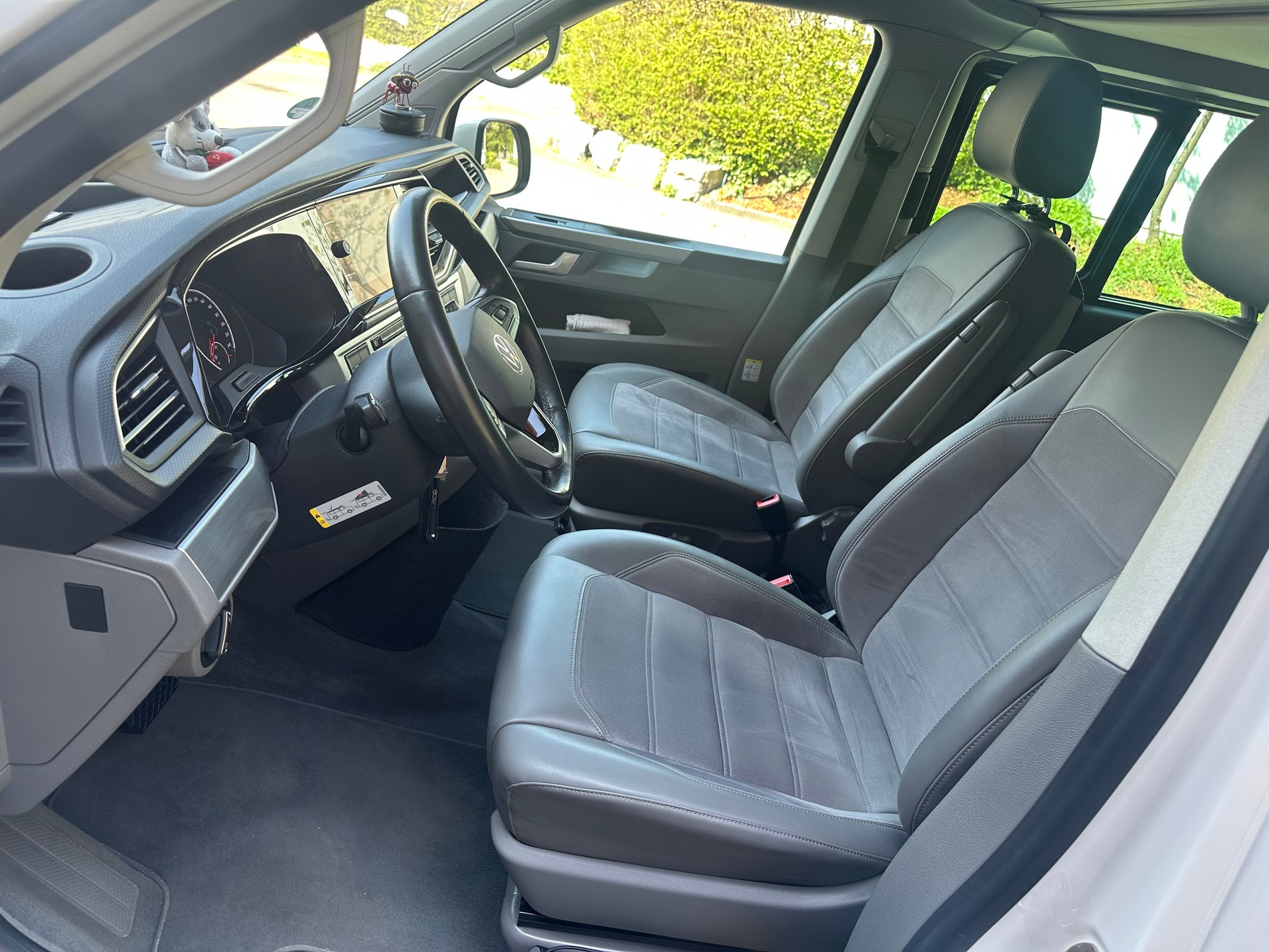 VW T6.1 California 2.0 TDI Ocean Edition Liberty DSG-image-5