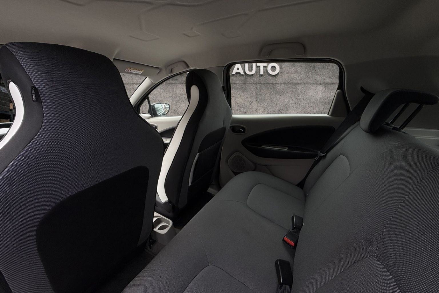 RENAULT Zoe Intens R240 (Batterie Miete)-image-3