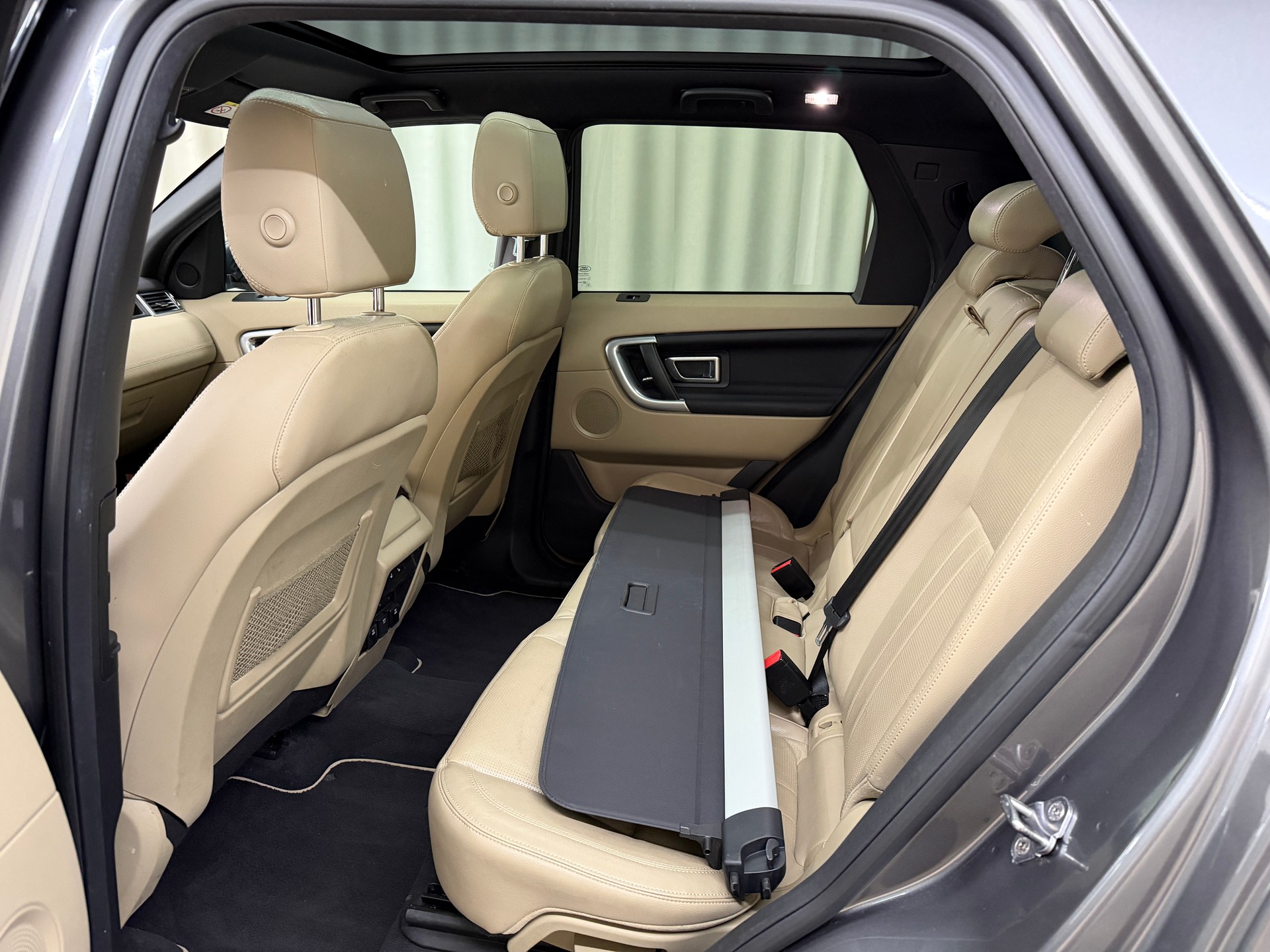 LAND ROVER Discovery Sport 2.0 TD4 HSE AT9-image-7