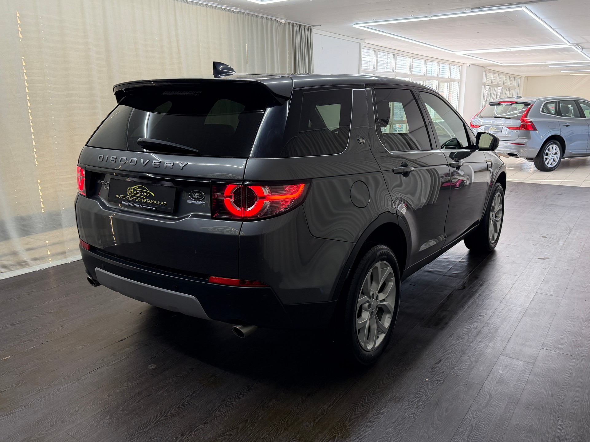 LAND ROVER Discovery Sport 2.0 TD4 HSE AT9-image-3