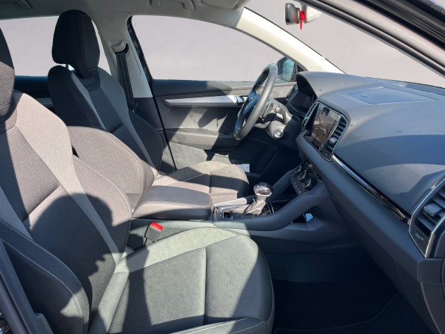 SKODA Karoq 1.5 TSI Tour DSG-image-16