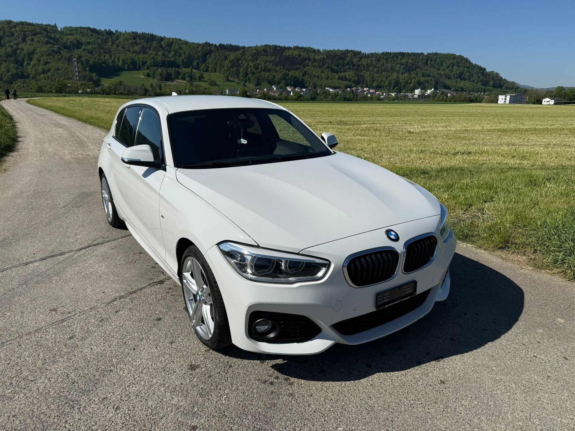 BMW 120d xDrive M Sport Steptronic-image-6