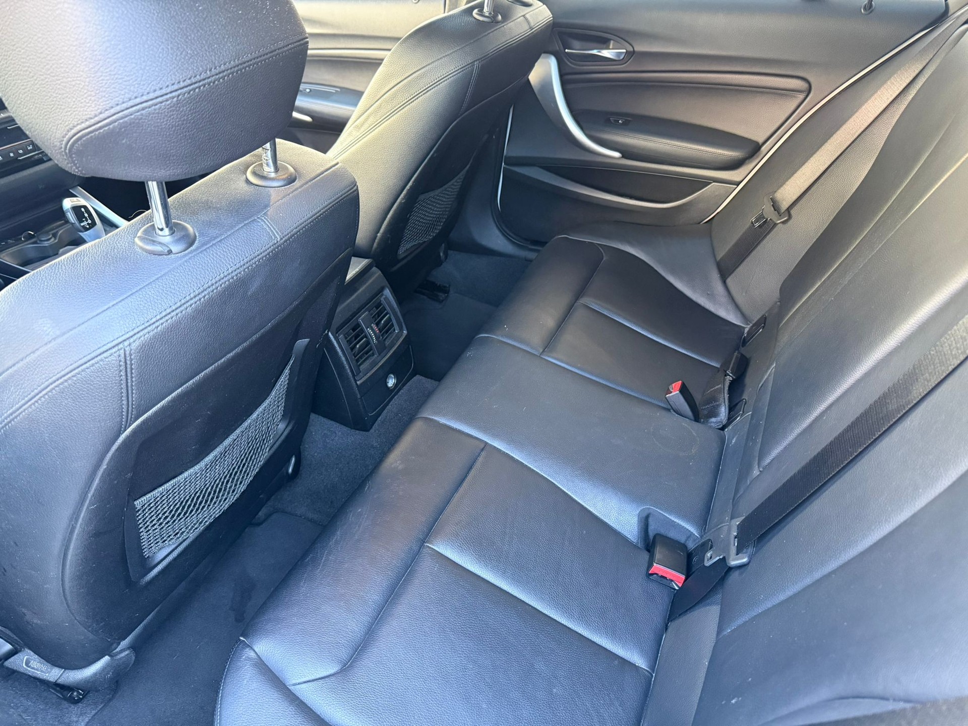 BMW 120d xDrive M Sport Steptronic-image-11