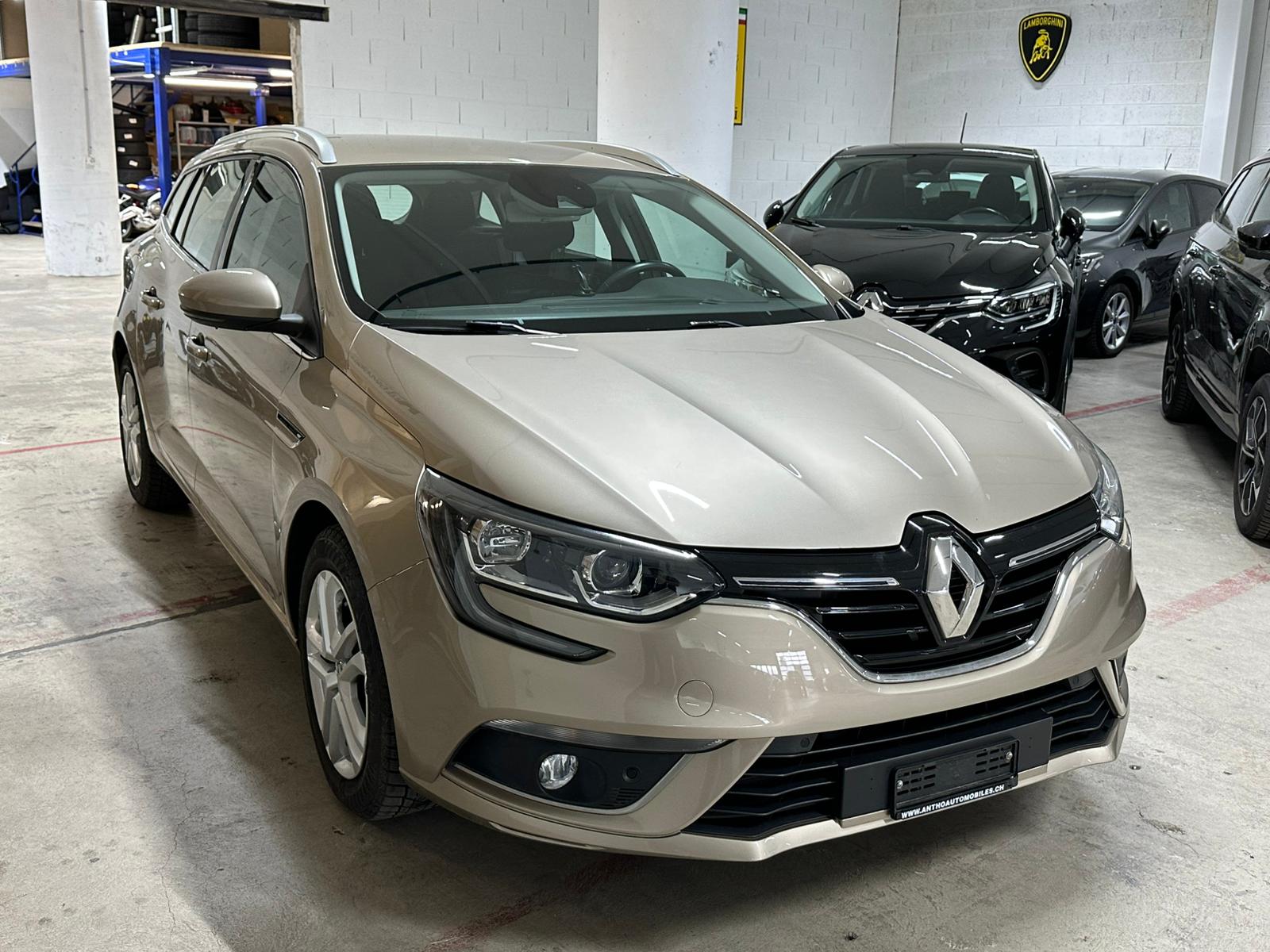 RENAULT Mégane Grandtour 1.2 16V Turbo Zen EDC-image-2
