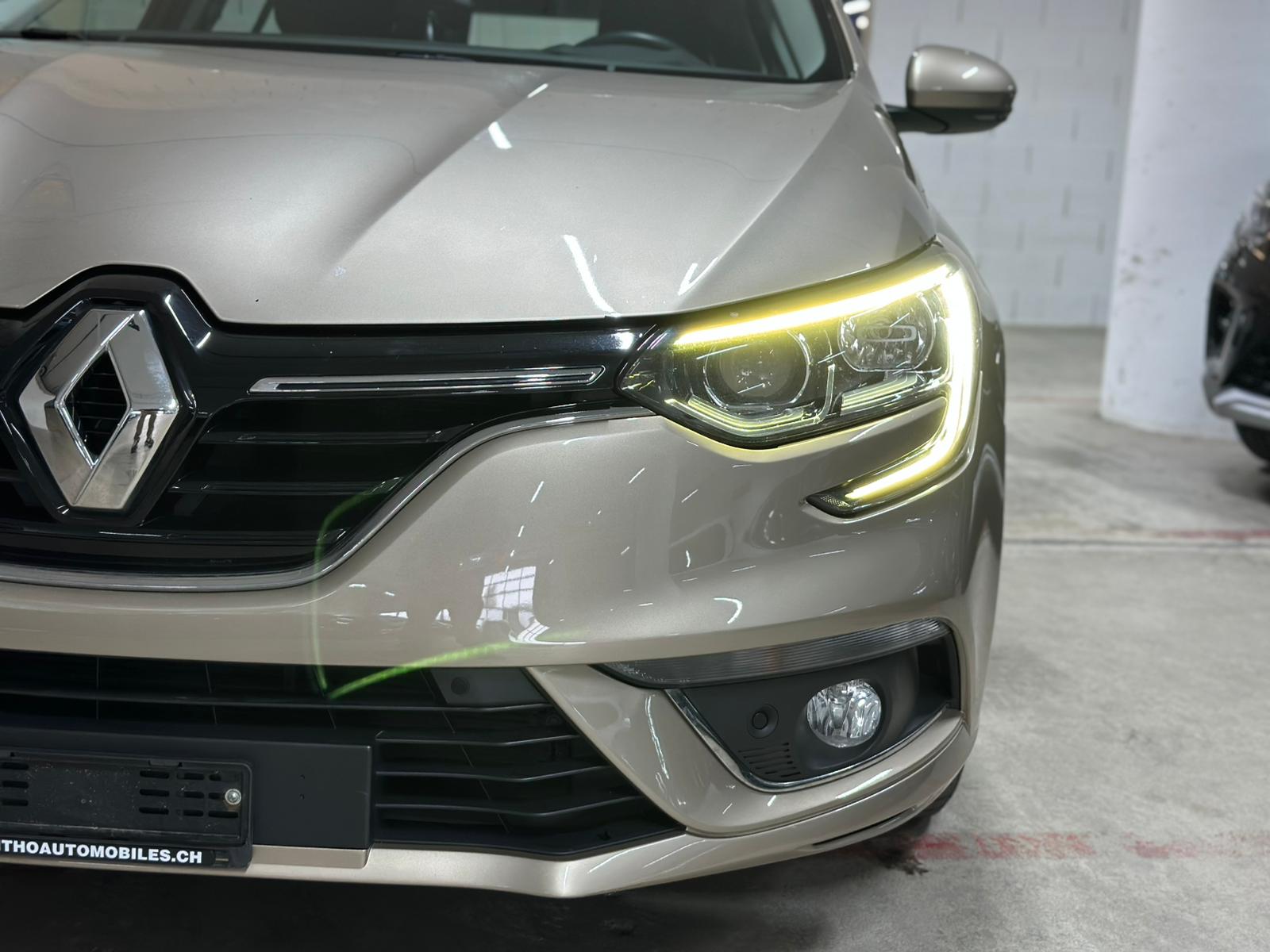 RENAULT Mégane Grandtour 1.2 16V Turbo Zen EDC-image-7