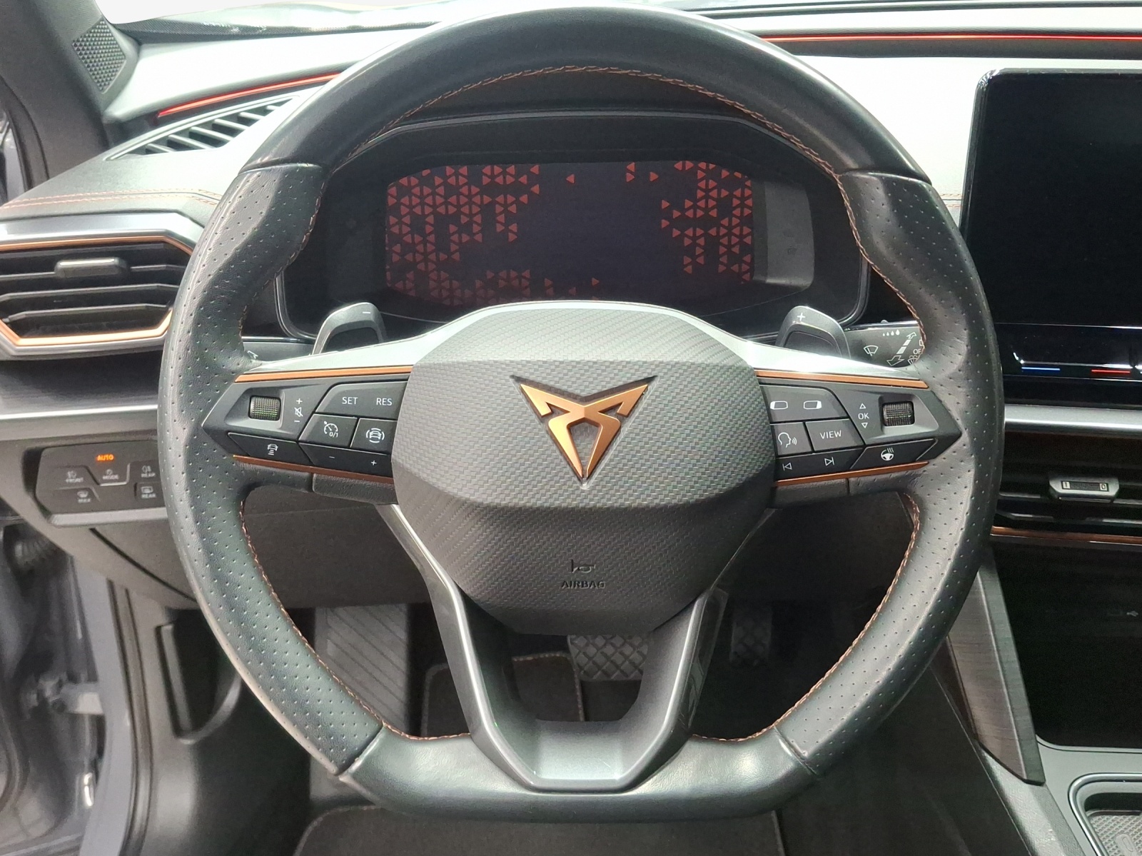 CUPRA Formentor 2.0TSI 4Drive Inicio DSG-image-9