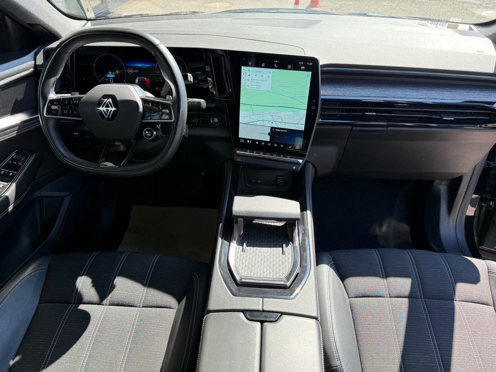 RENAULT Austral 1.2 HEV 200 Techno A-image-8