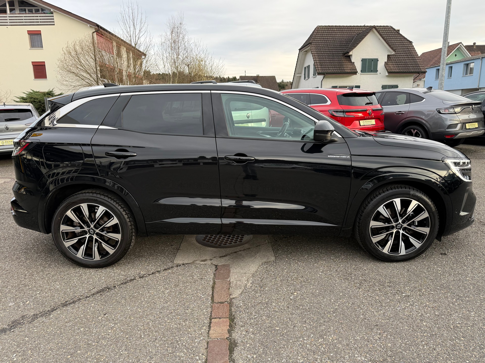 RENAULT Austral 1.2 HEV 200 Techno A-image-6