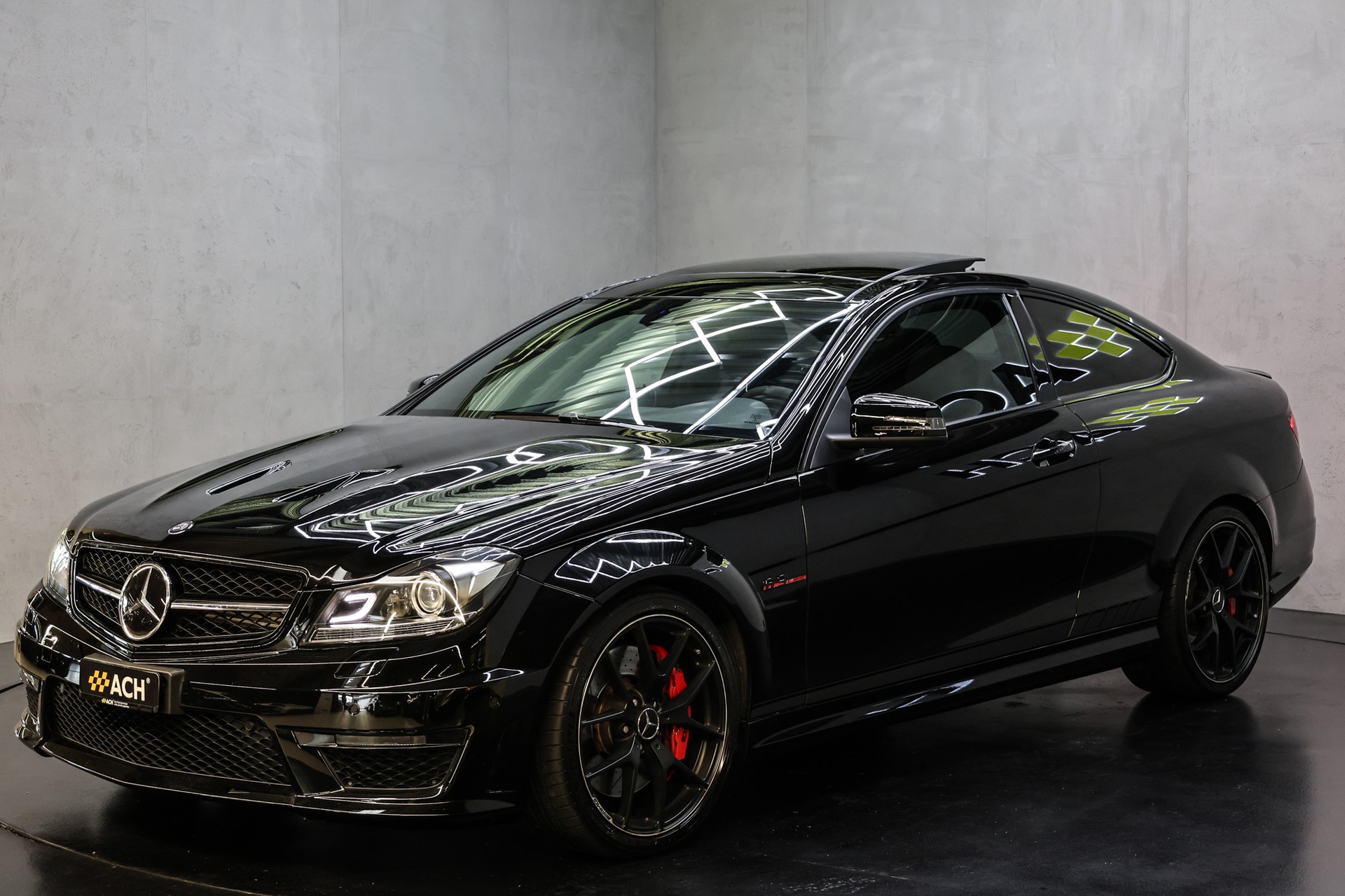 MERCEDES-BENZ C 63 V8 AMG Coupé Edition 507-image-2