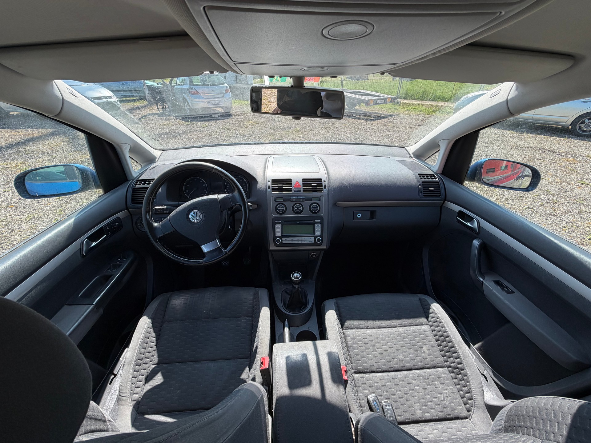 VW Touran 1.4 TSI Trendline-image-4