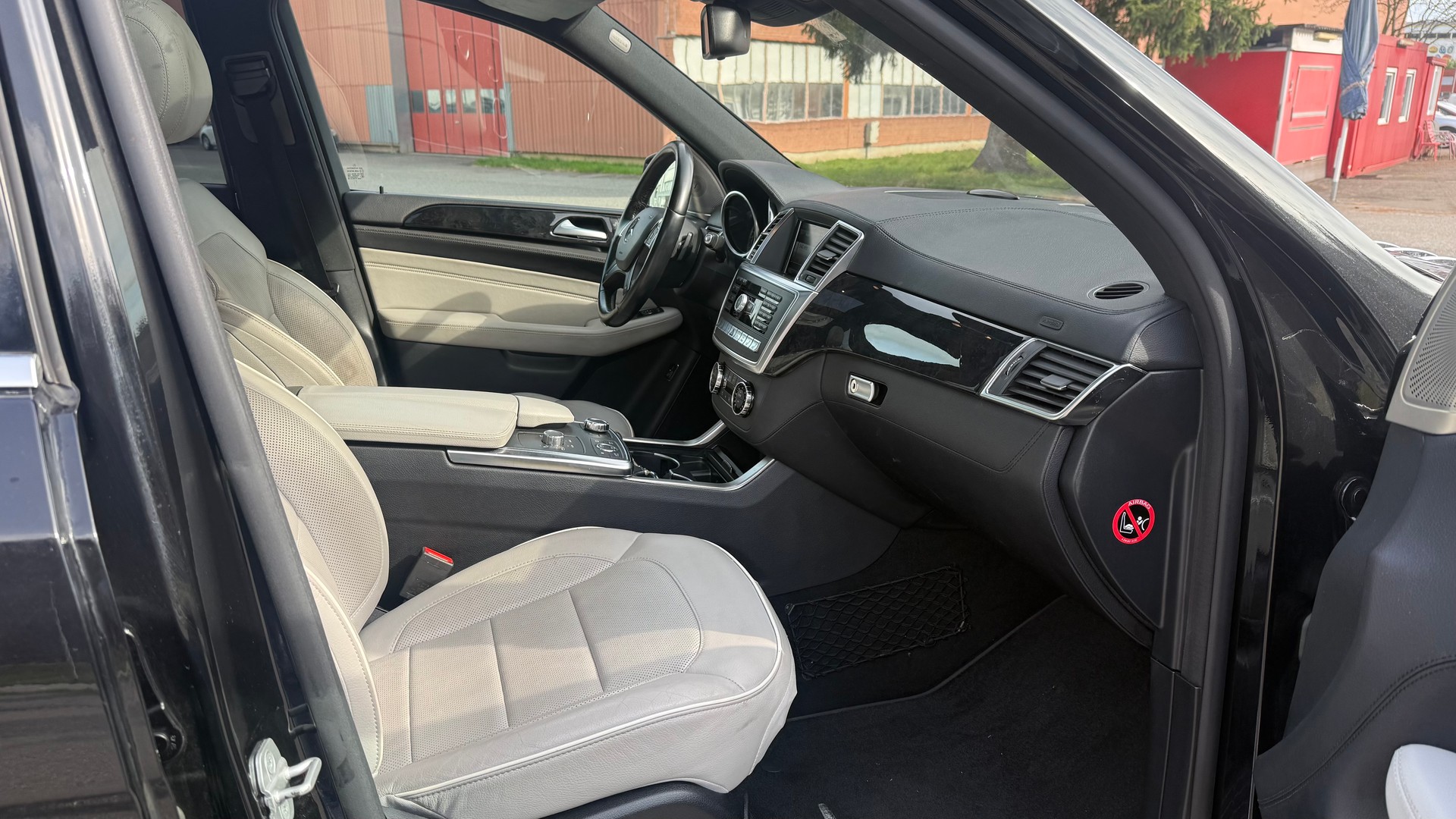 MERCEDES-BENZ ML 500 Executive 4Matic 7G-Tronic-image-8
