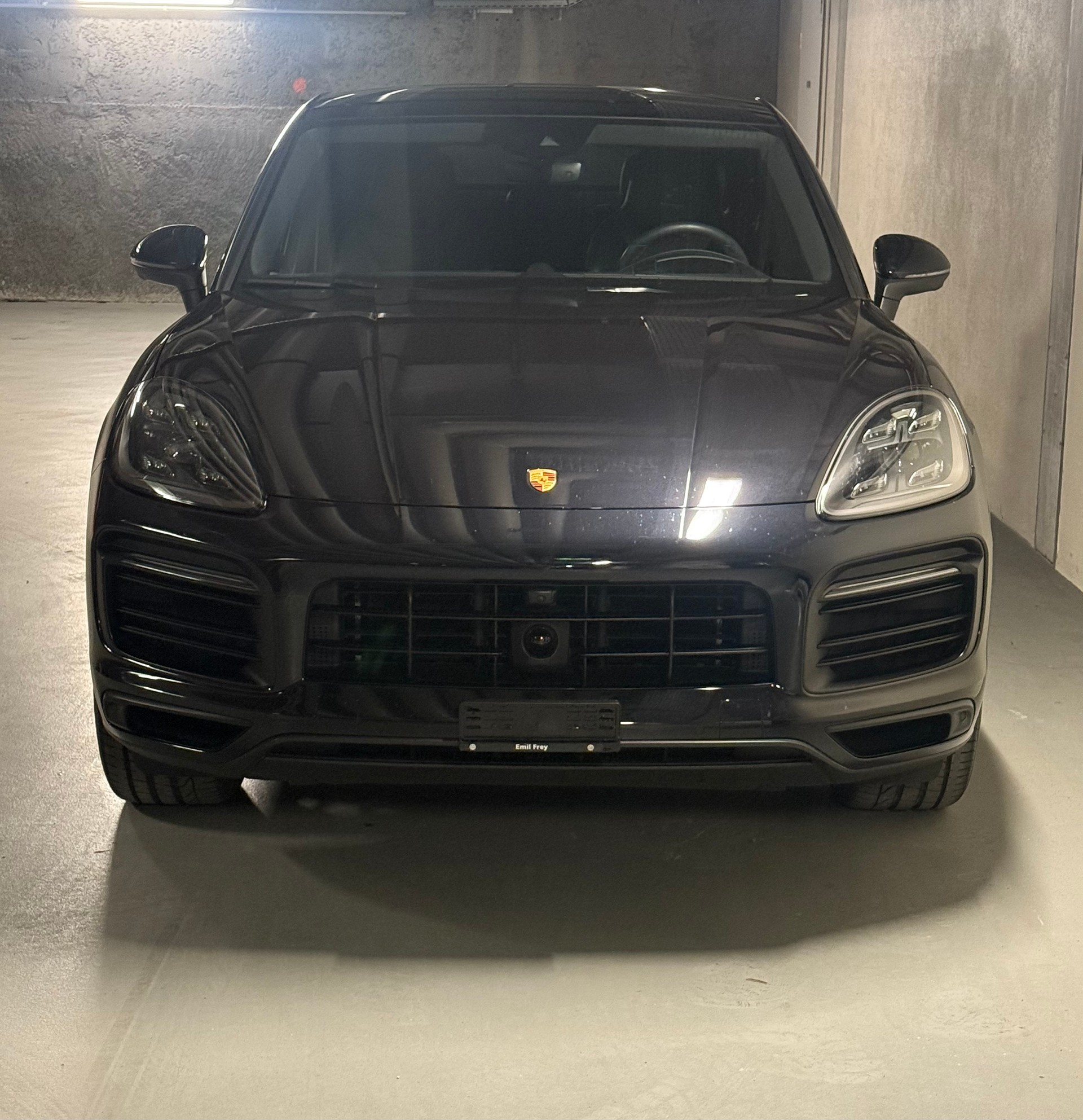 PORSCHE Cayenne Coupé E-Hybrid-image-5