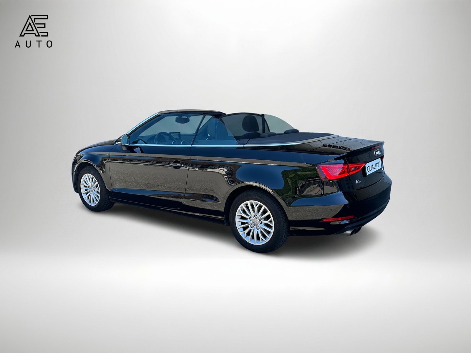 AUDI A3 Cabriolet 1.4 TFSI Attraction S-tronic-image-4