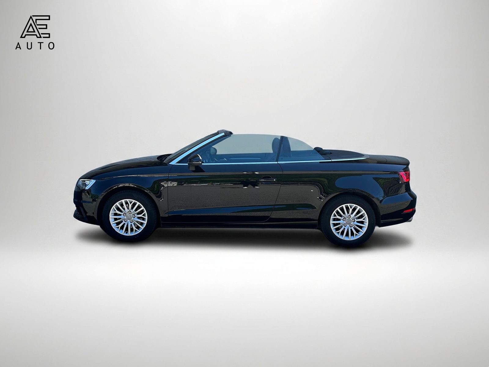 AUDI A3 Cabriolet 1.4 TFSI Attraction S-tronic-image-3