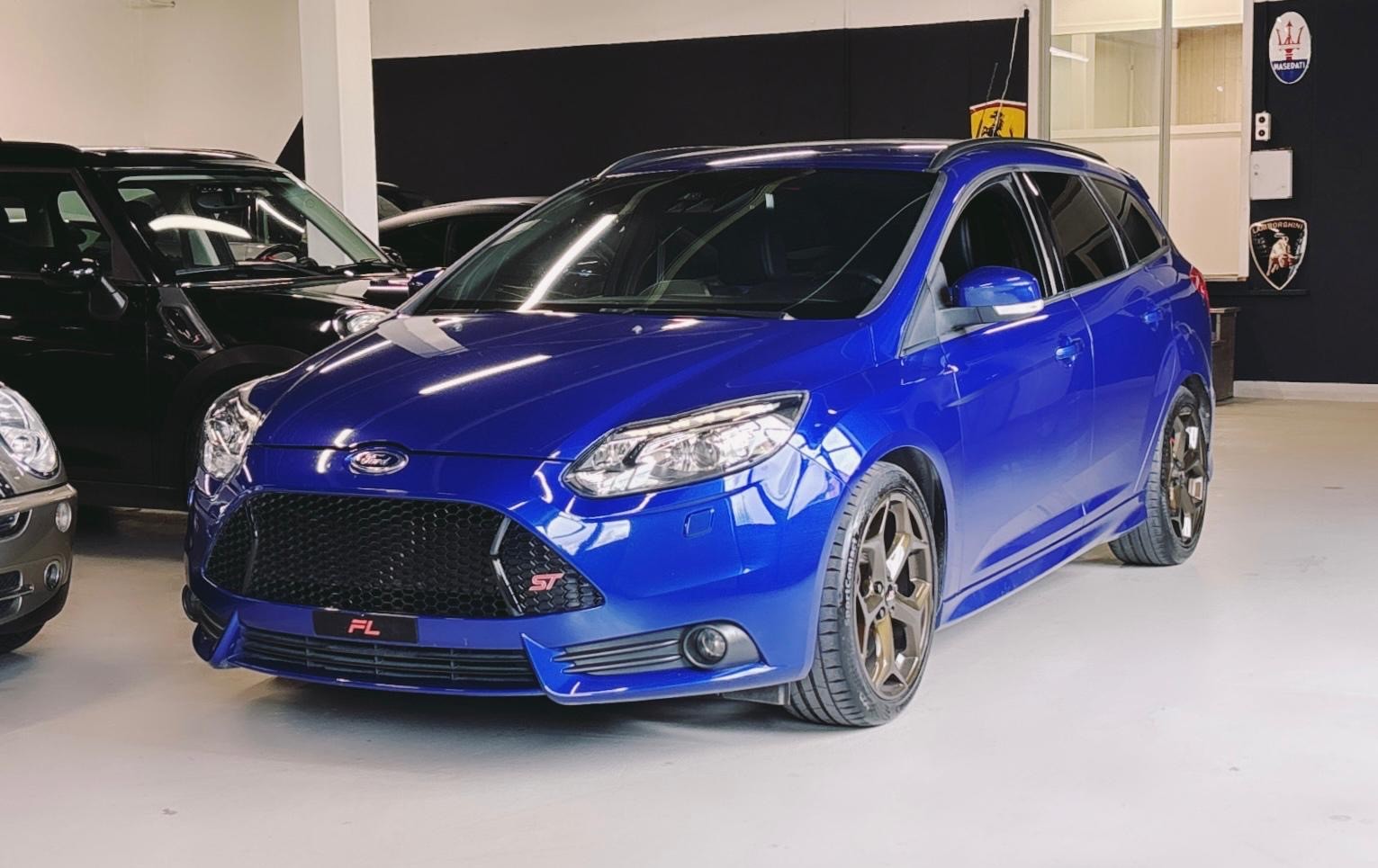 FORD Focus 2.0 SCTi ST-3-image-6