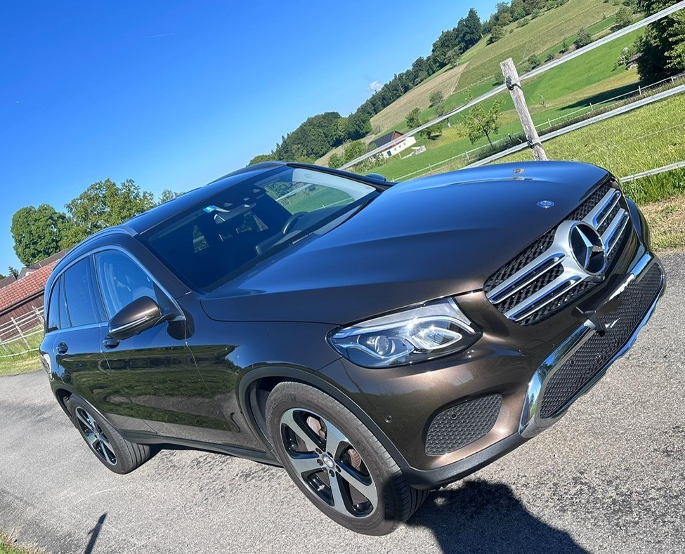 MERCEDES-BENZ GLC 250 d Exclusive 4m-image-2