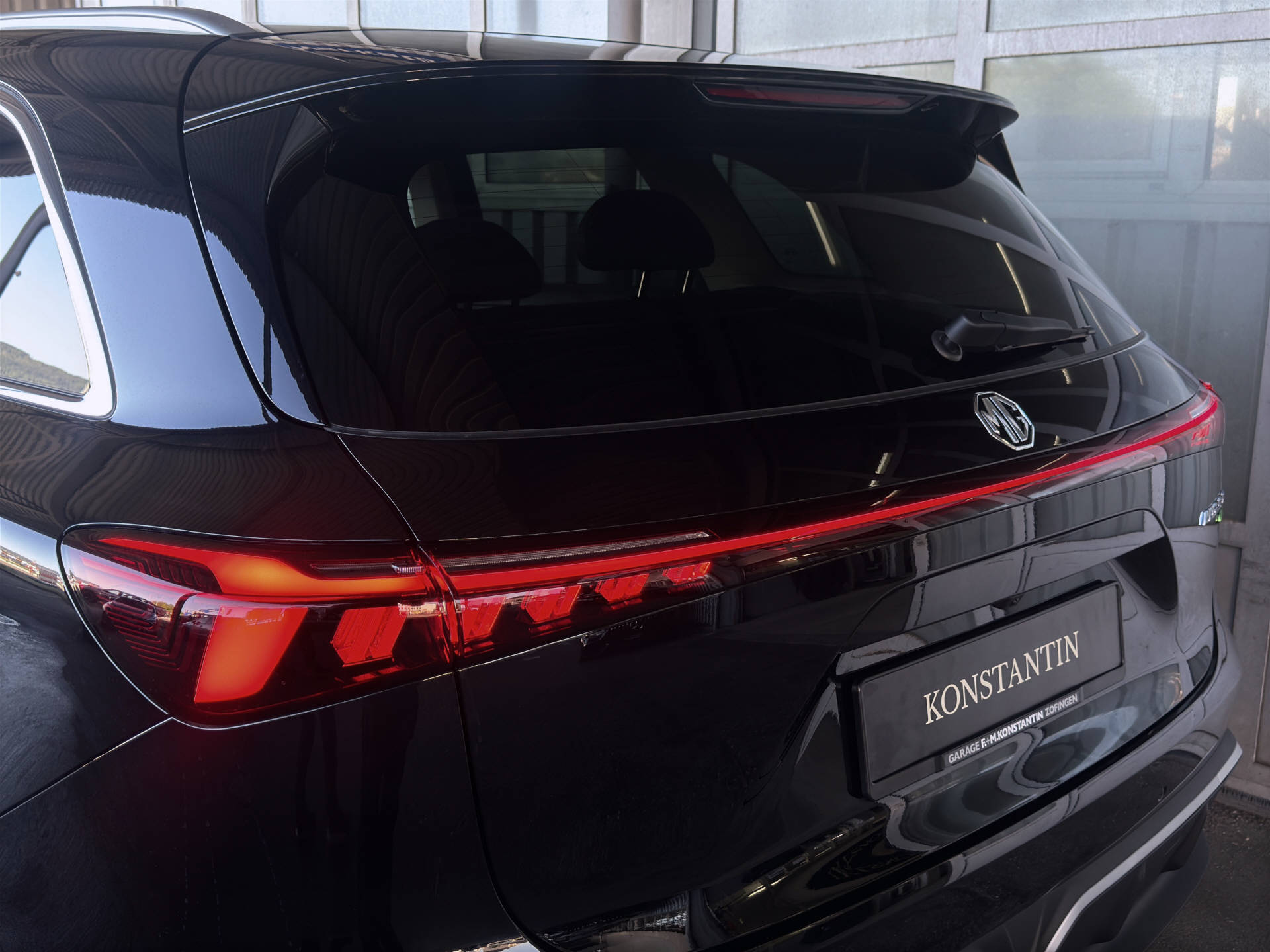 MG S6 EV 77 kWh Luxury 4WD-image-7