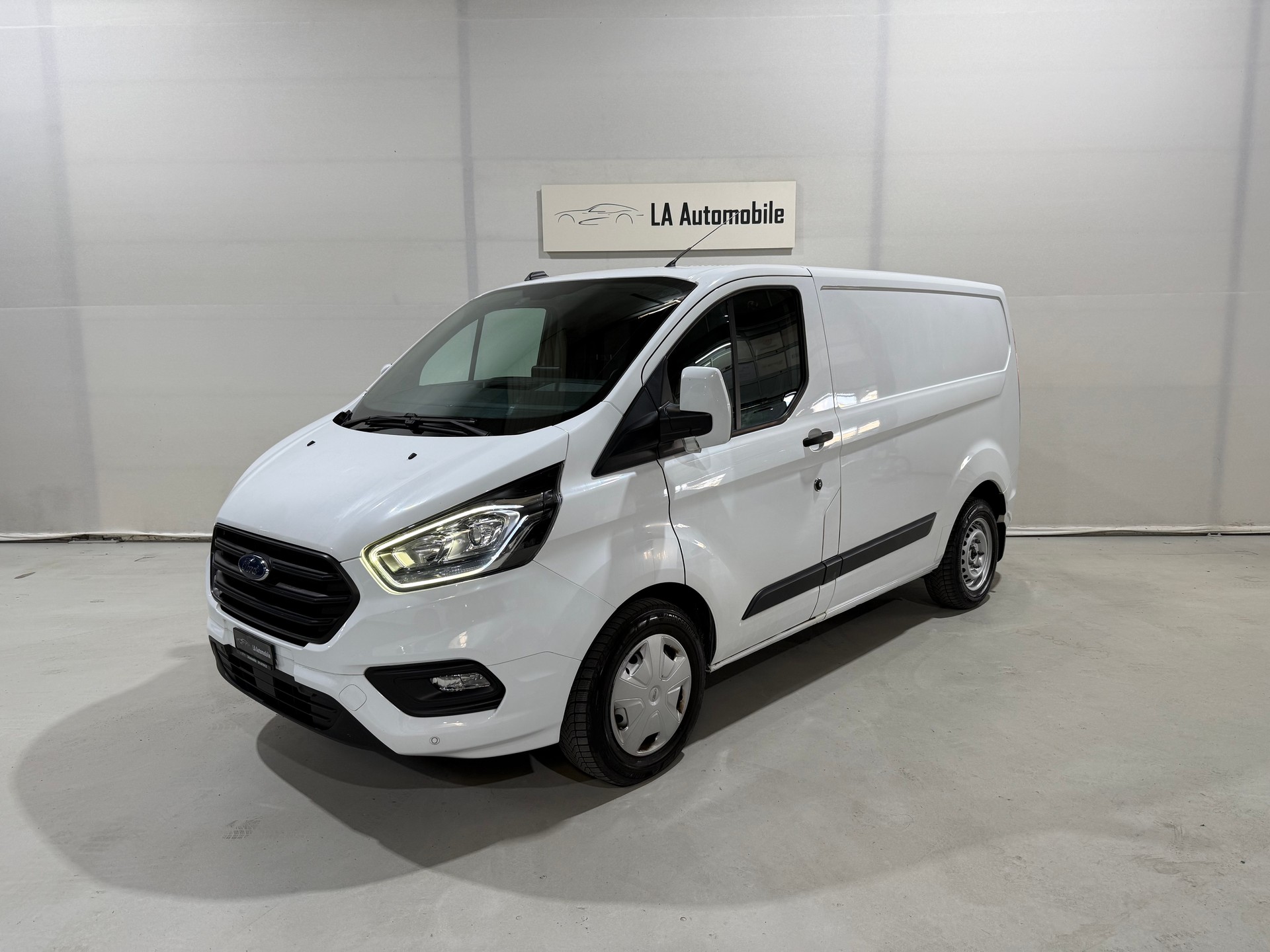 FORD Transit Custom Van 320 L1H1 Trend 3Plätzer (Sortimo)-image-0