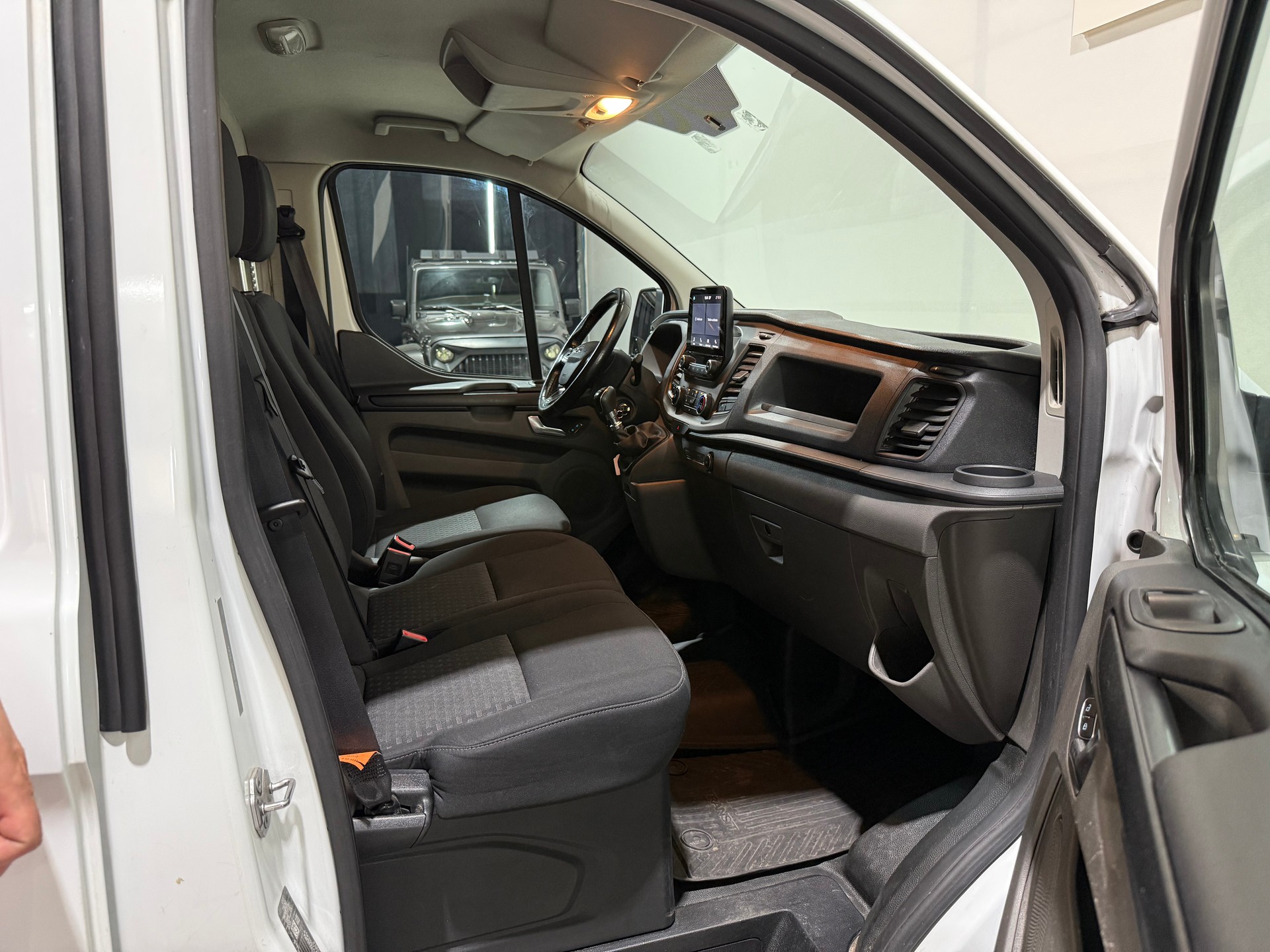 FORD Transit Custom Van 320 L1H1 Trend 3Plätzer (Sortimo)-image-14