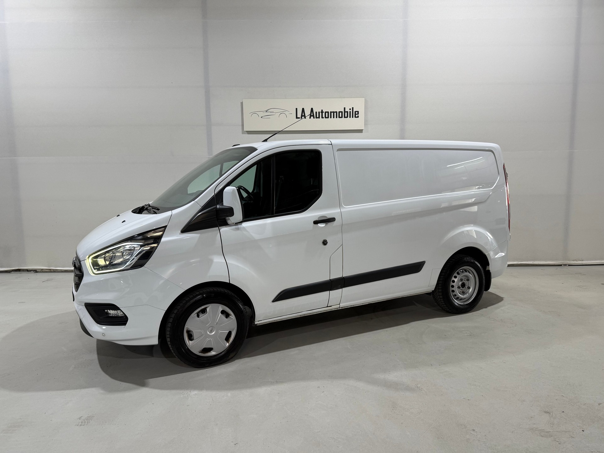 FORD Transit Custom Van 320 L1H1 Trend 3Plätzer (Sortimo)-image-1